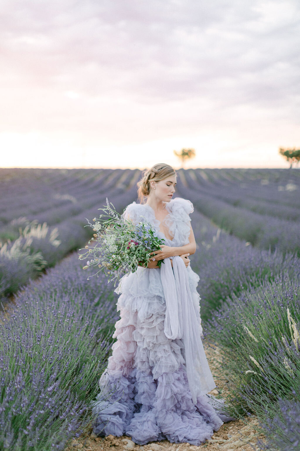 bouquet-mariee-fineart-fleuriste-Provence-millialondon-capucineatelierfloral-2
