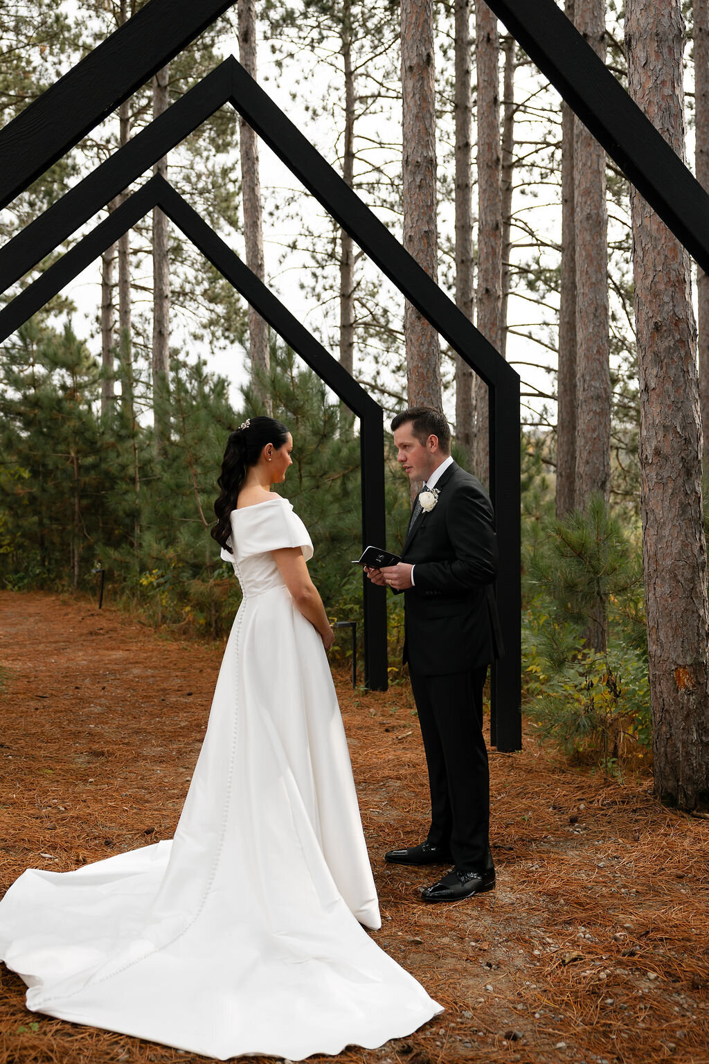 Cambridge, Minnesota Wedding Photo96