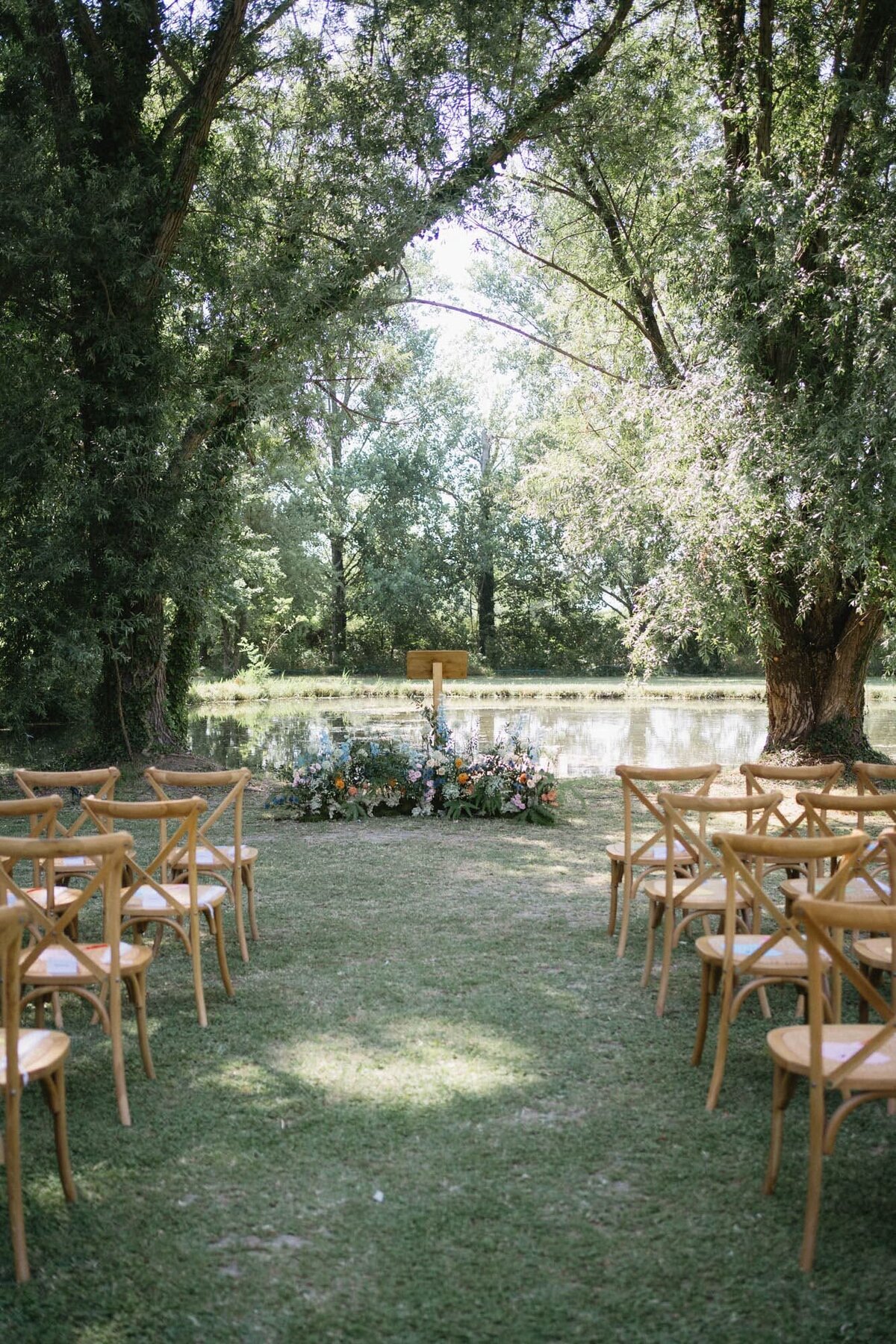 composition-de-fleurs-ceremonie-laique