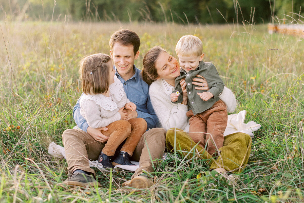 geneva-family-lifestyle-photographer-maternity_36