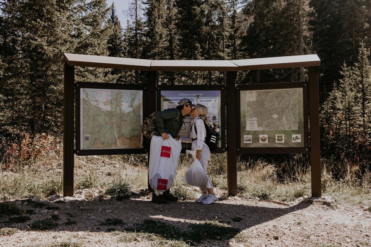 williams-lake-trailhead-elopement-taos-ski-valley-16