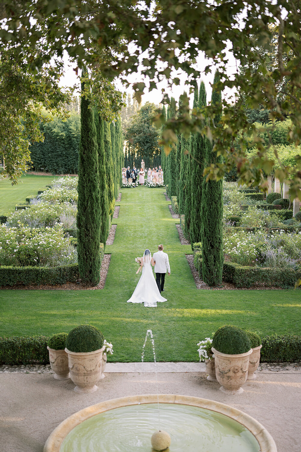 Wedding Officiant Celebrant in Provence-16