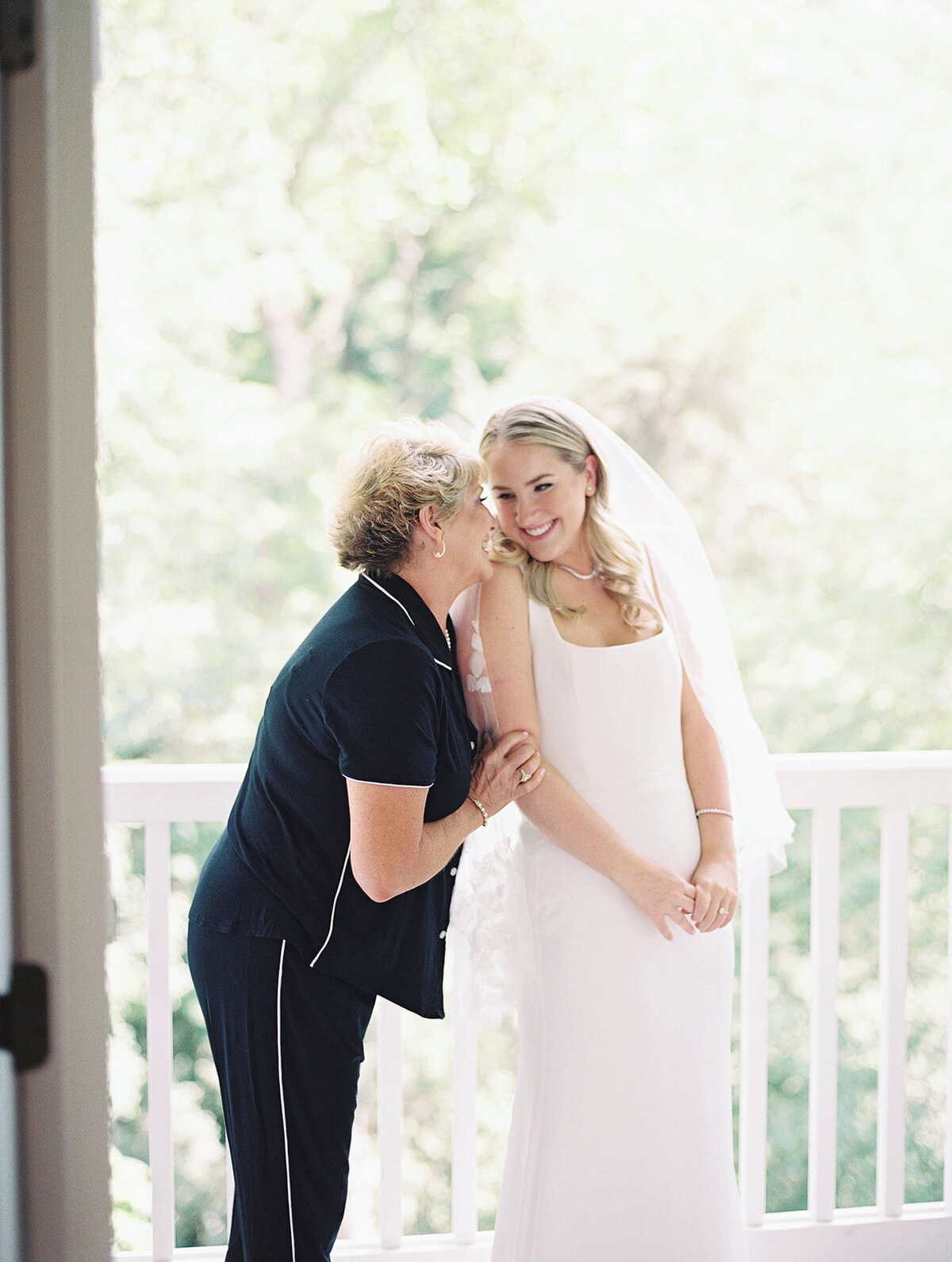 Clouser Photo - Old Edwards Inn Wedding Highlands NC Atlanta Weddings Photographer -35