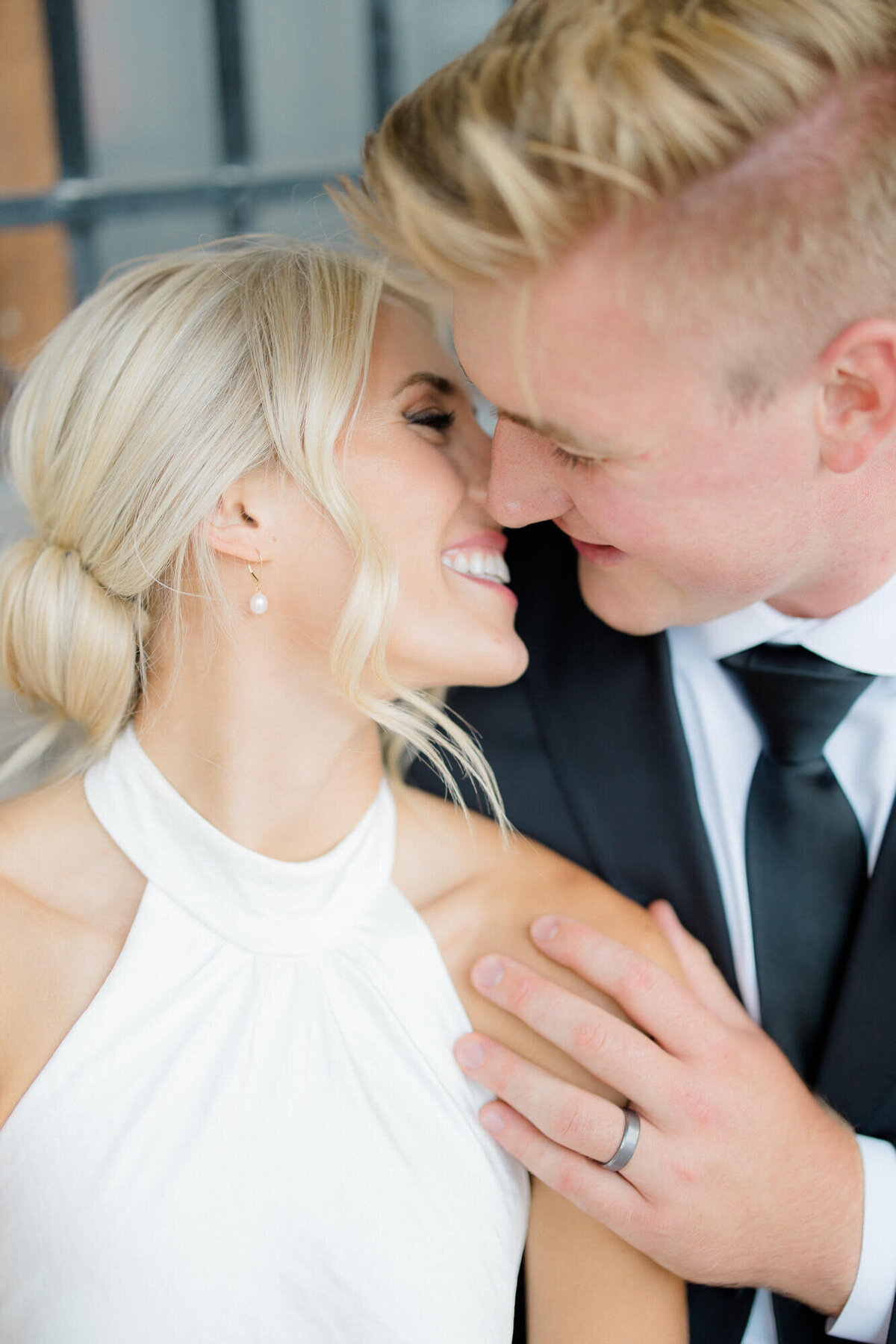 intimate-wedding-vienna-palais-coburg-nfl-player-13