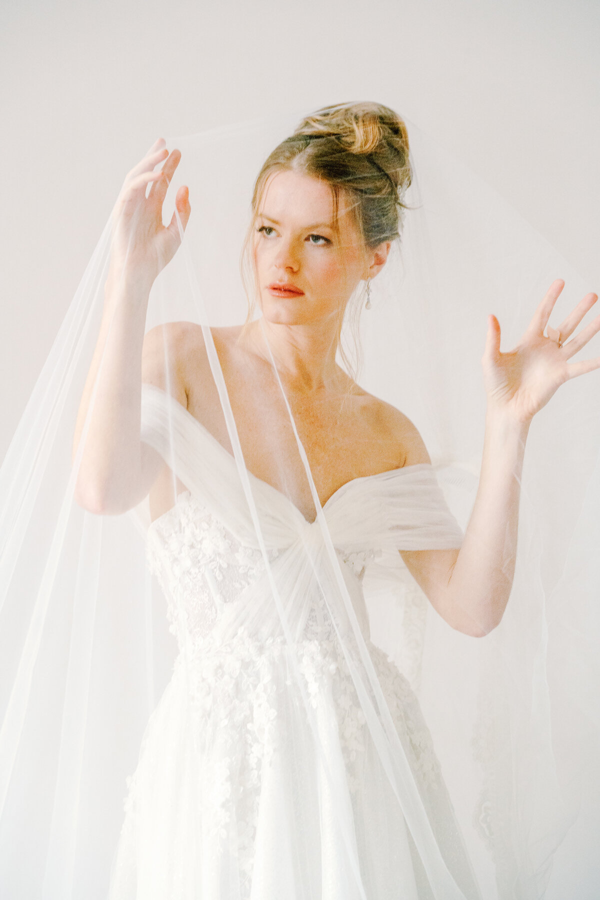Bridal session at Château Bouffémont photographed by Lake Como Wedding photographer