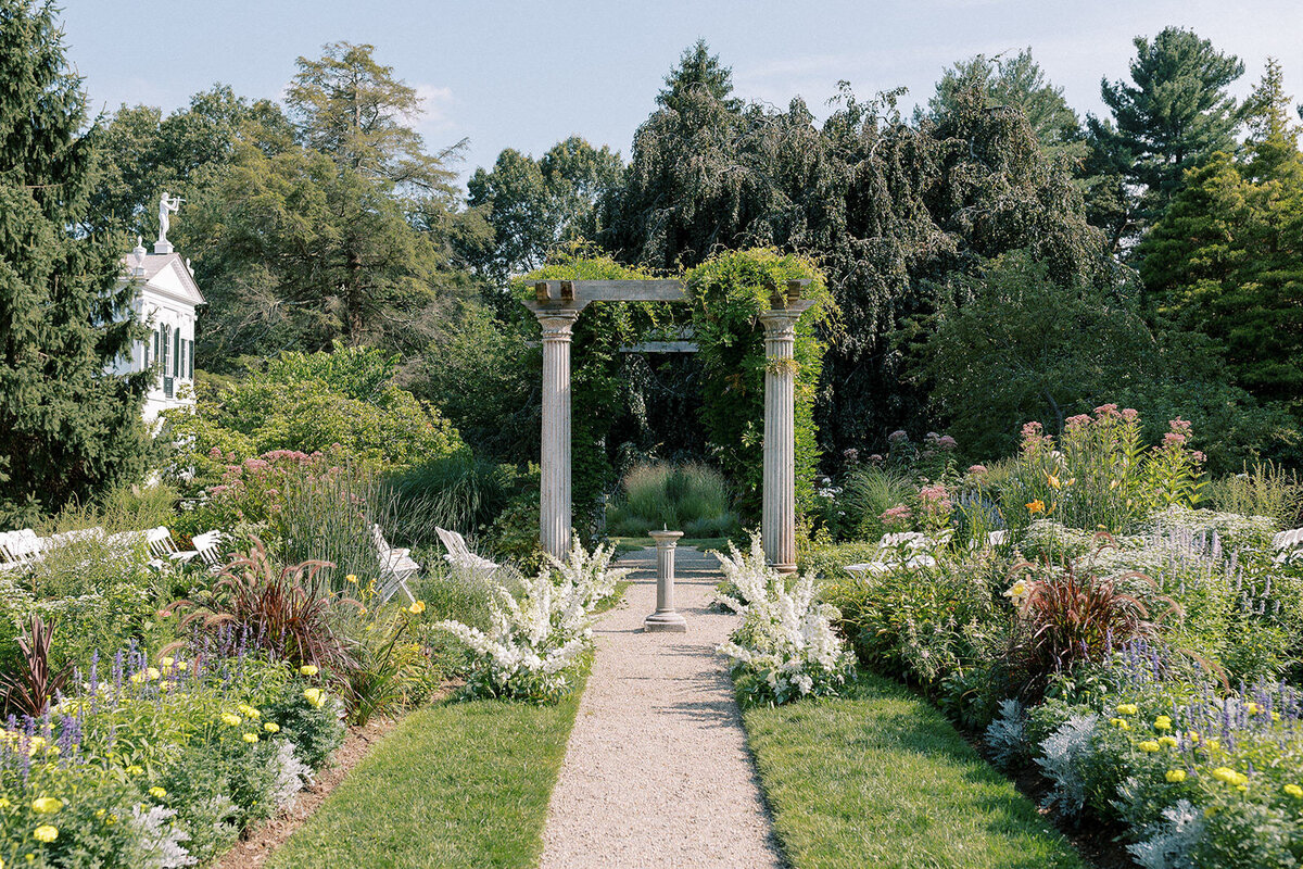 Glen Magna Farms Wedding-Halie Child Photography-38