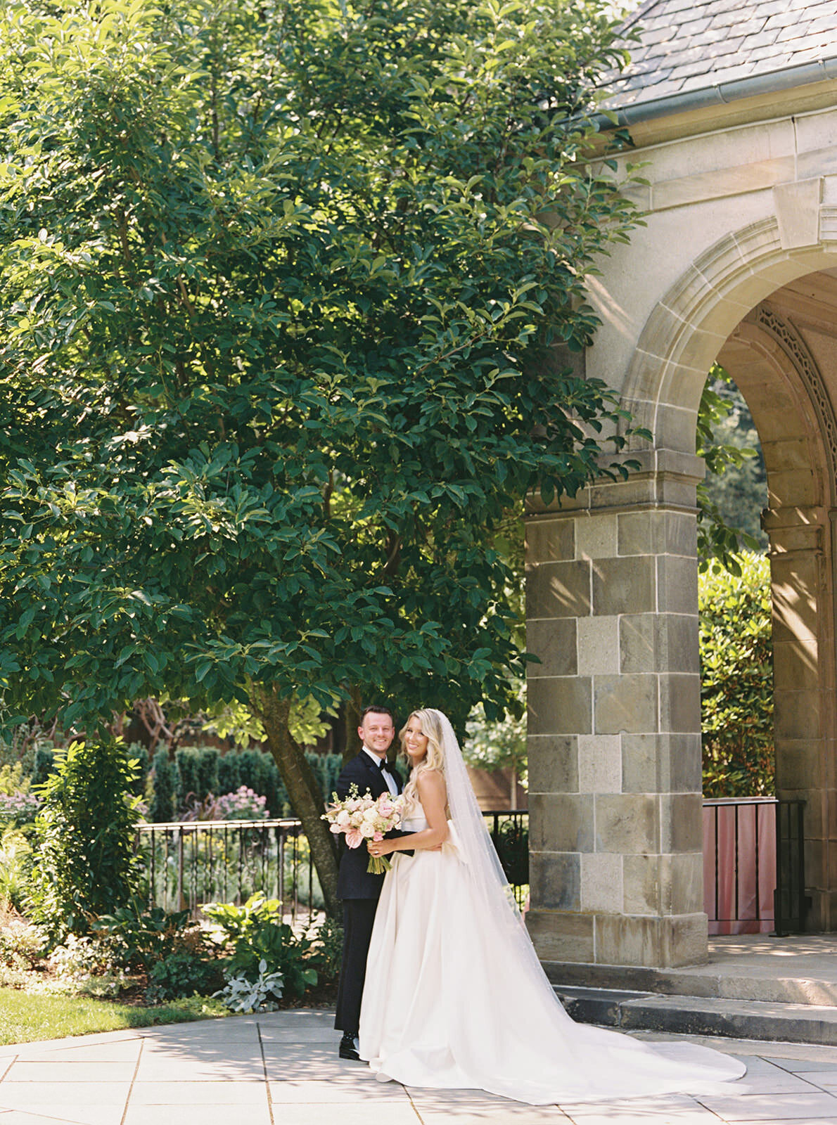 Pink destination wedding in newport-Halie Child Photography-25