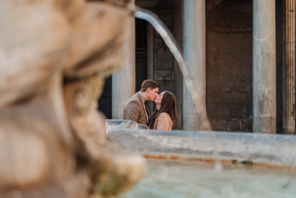 Rome Italy - Destination Wedding Photographer Meghan Luckenbill Photography-19
