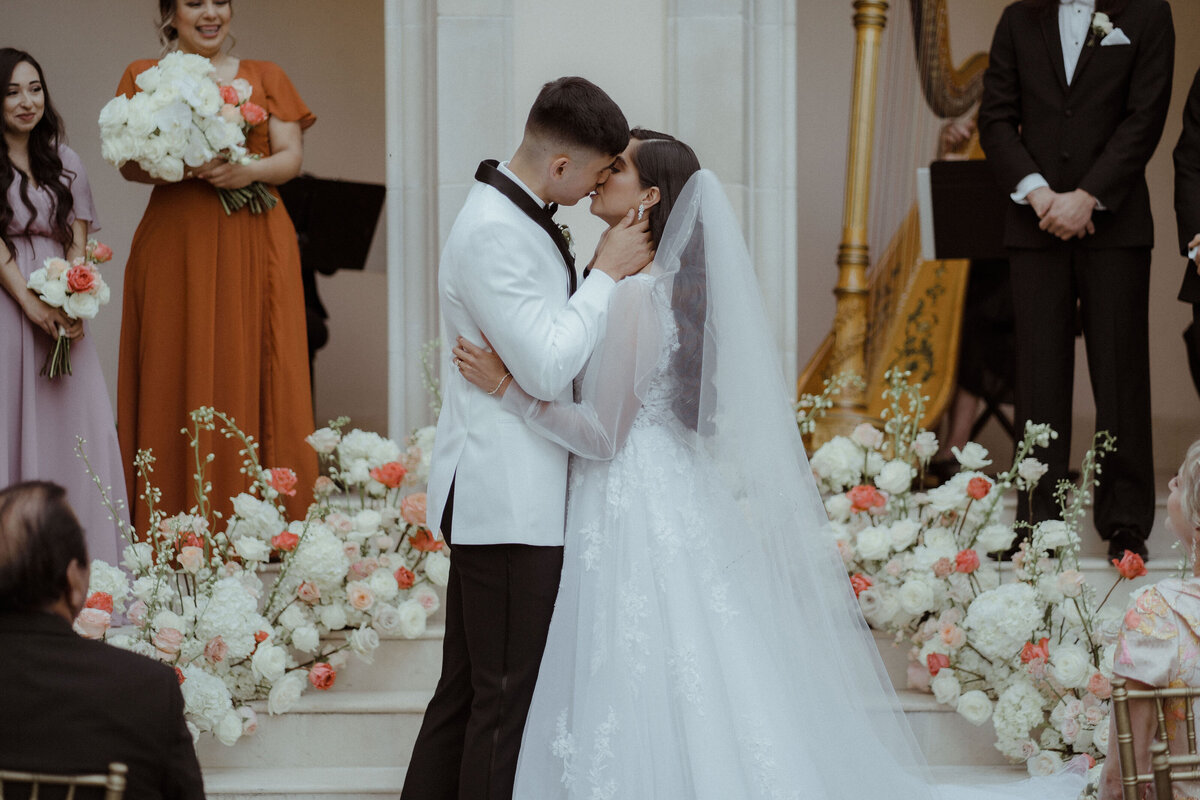 L&H_WED-232