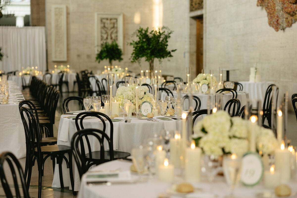 AveryPhillipsPhoto-Morgan+Dominic-DetroitInstituteofArtsWedding-264