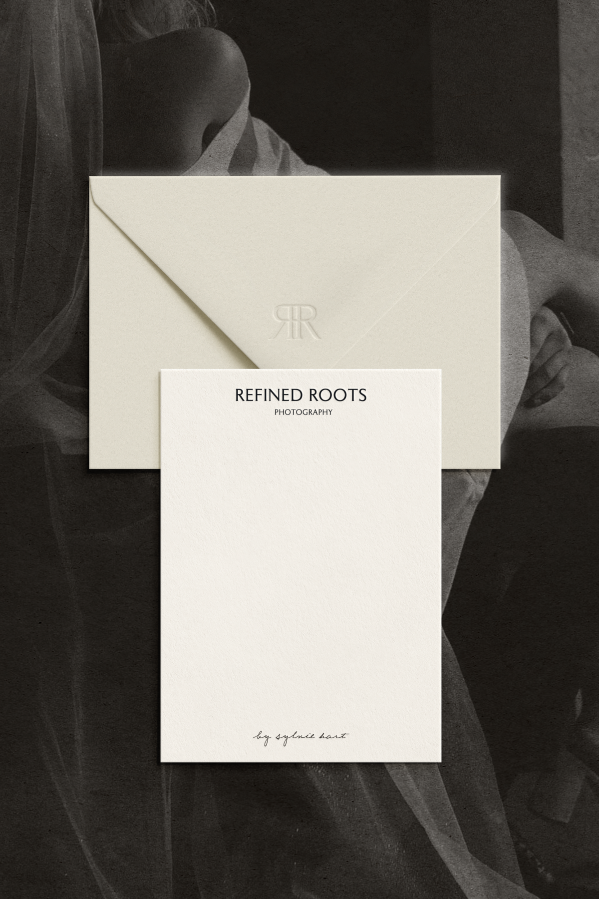 semi-custom-brand-for-photographer-rr-2