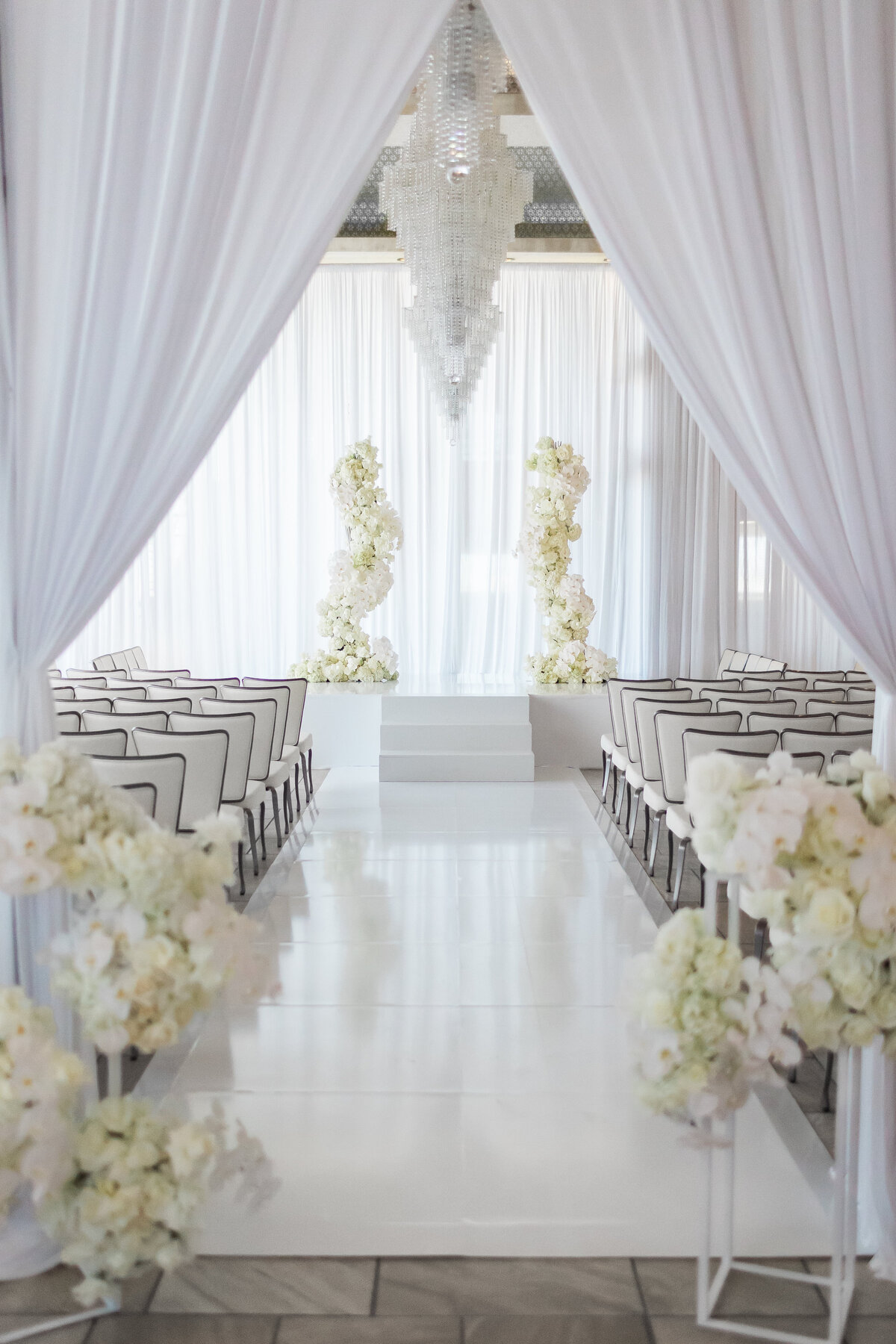 Luxe Black and White Wedding at Palms Casino Resort in Las Vegas - 26