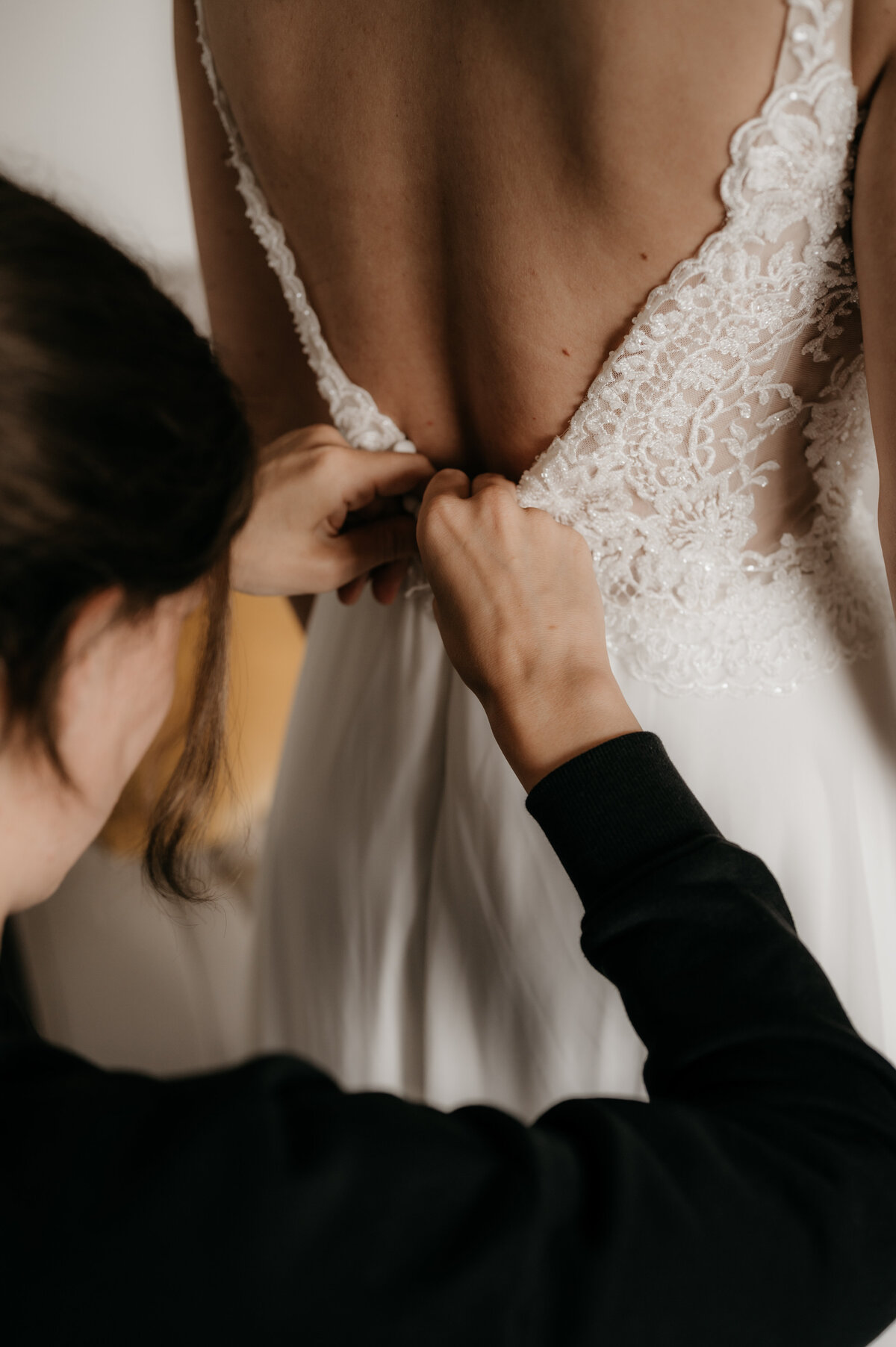 Pure Liefde Fotografie - Wilco & Marriët - Getting ready Marriët-35
