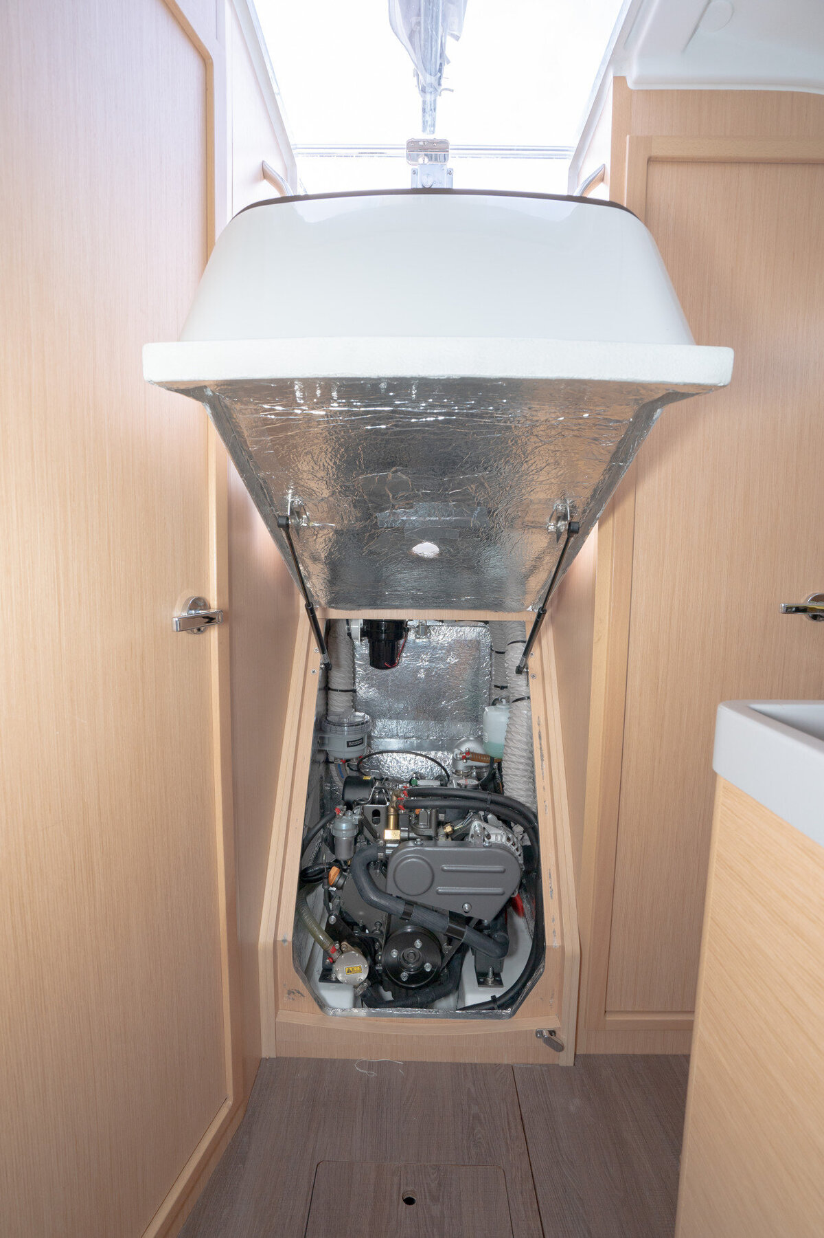 Beneteau-oceanis-30.1-8