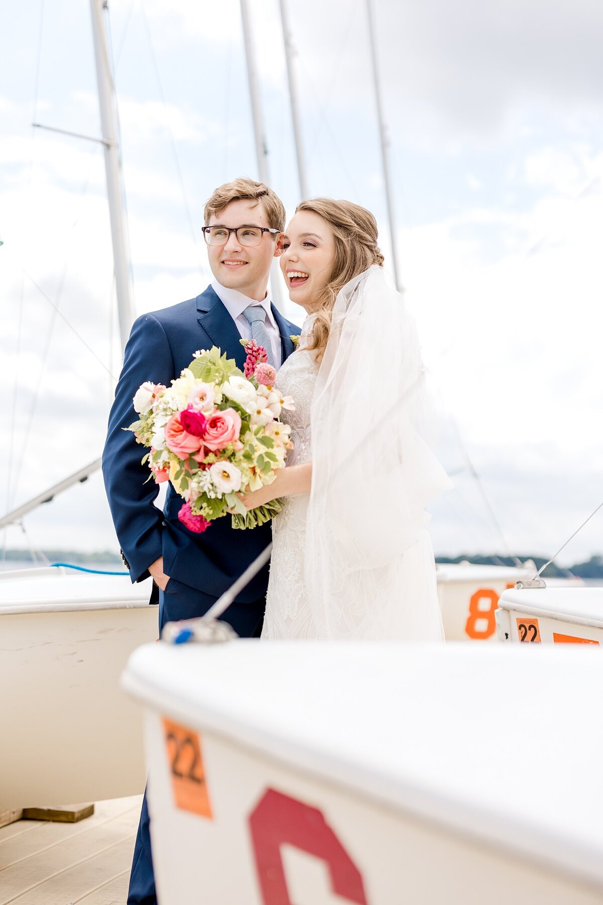 white-bear-yacht-club-wedding-photo-summertime-alexandra-robyn-lasting-impressions_0009