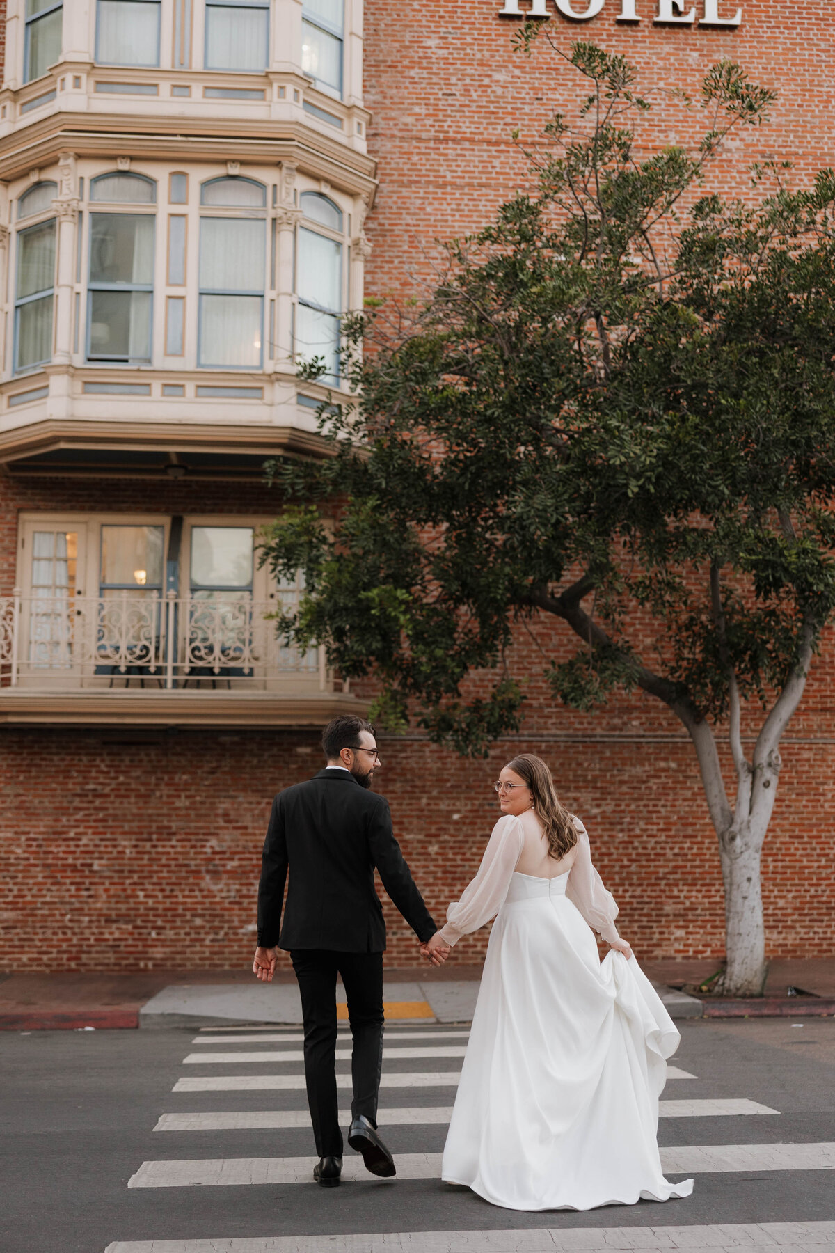 horton-plaza-hotel-san-diego-wedding-raven-berlin-photo-885