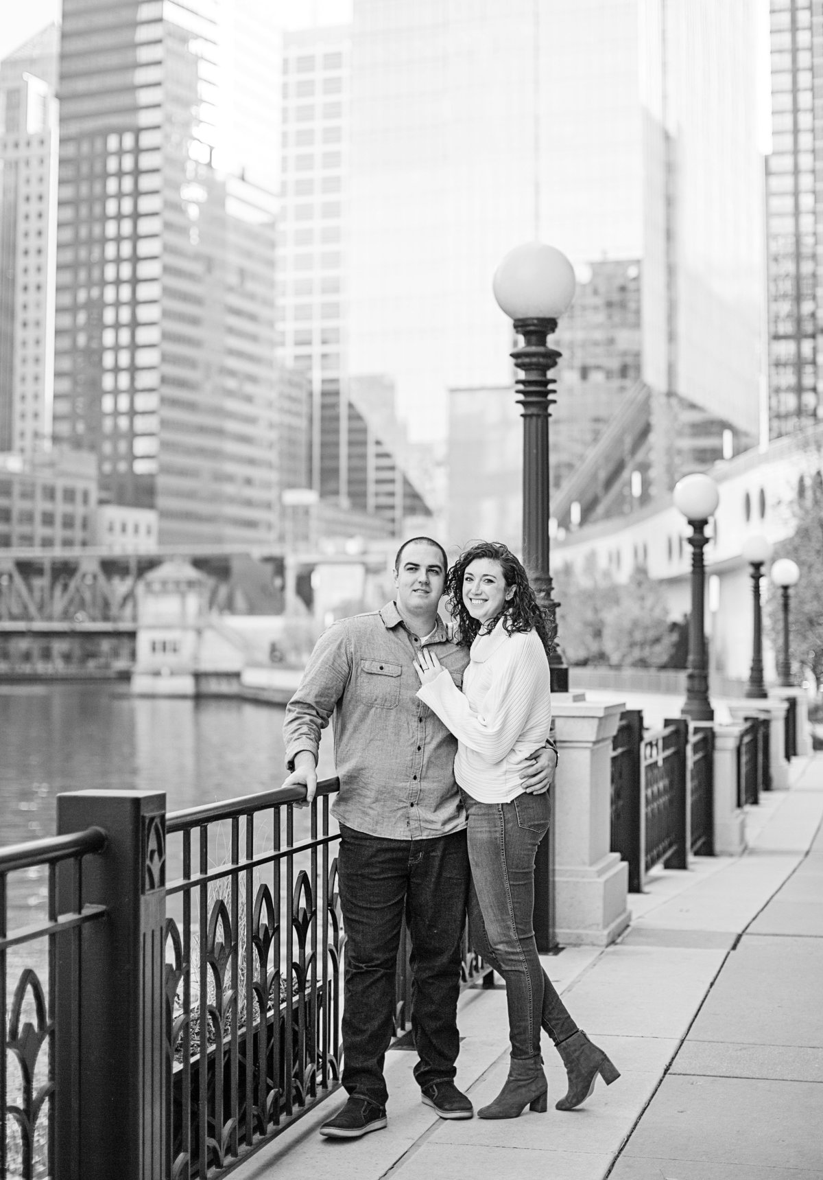 engaged couple chicago engagement photos