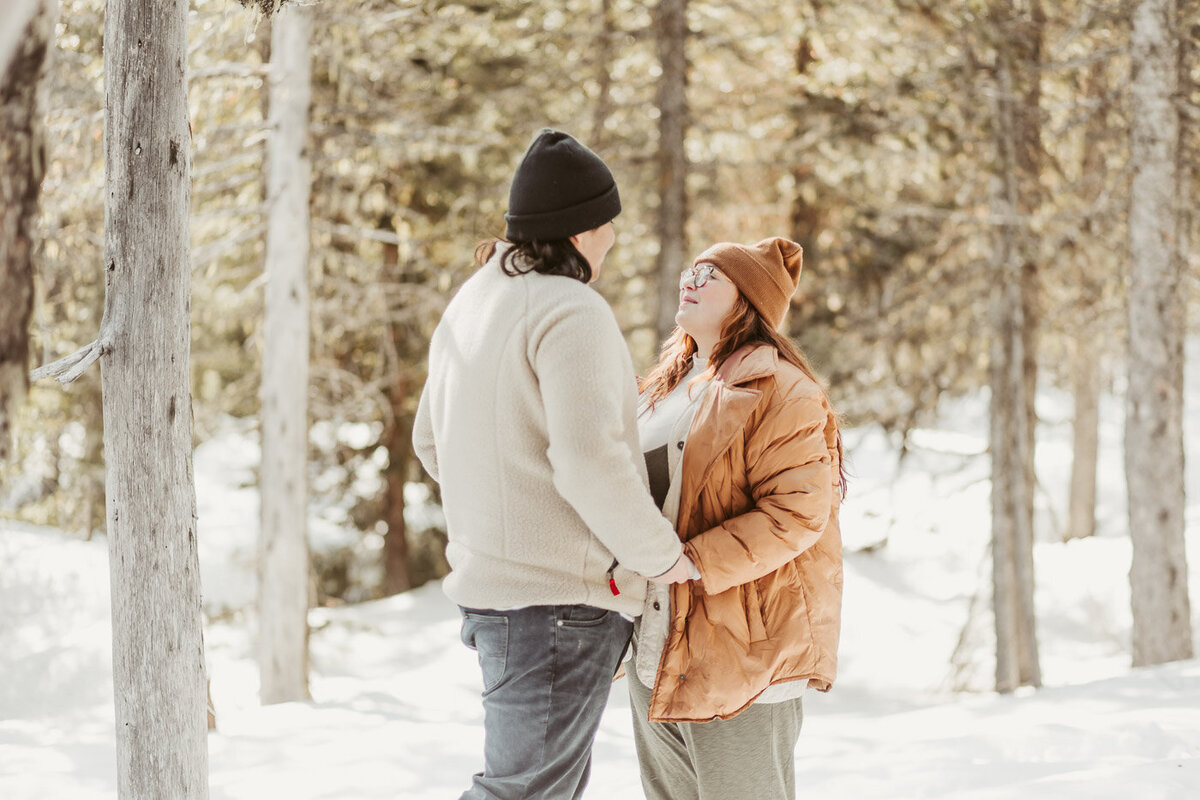 mt hood white river west engagement session by engagement photographer lindsey wickert