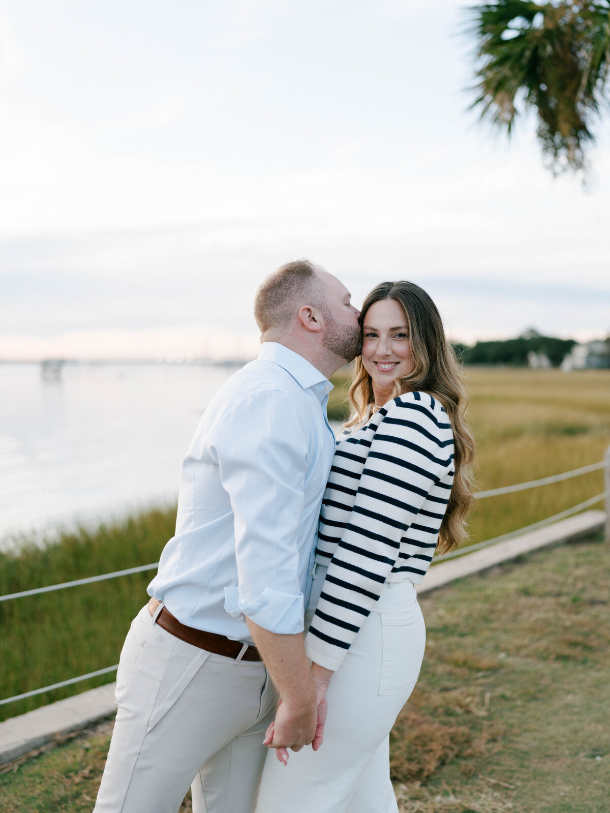 downtown-charleston-engagement-session-meg-andrew-047
