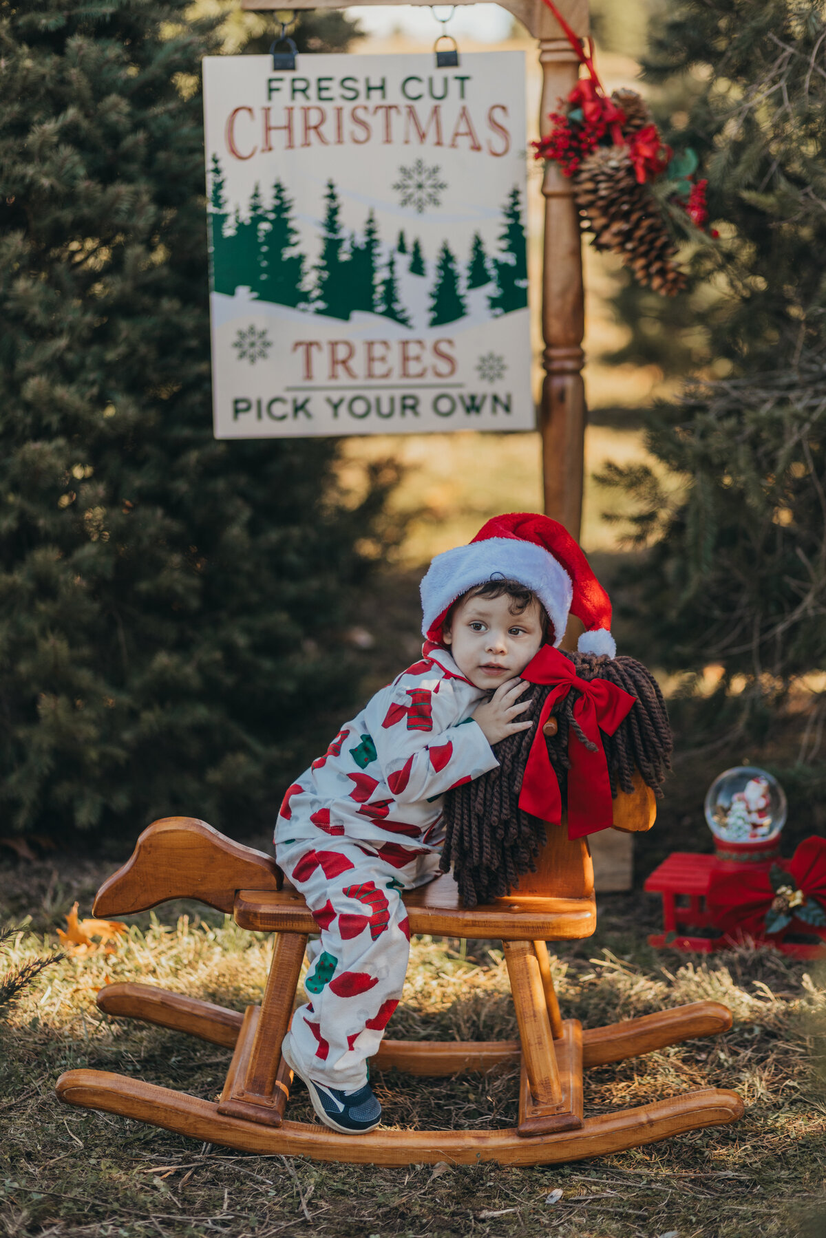 Love-To-Lens-Photography-Christmas-Tree-Farm-Minis-Hudson-Valley-NY