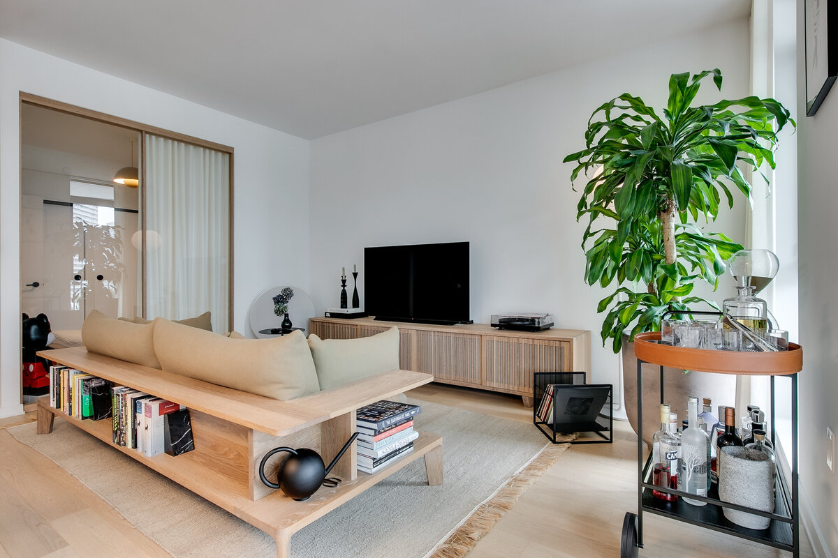 015_Living Room