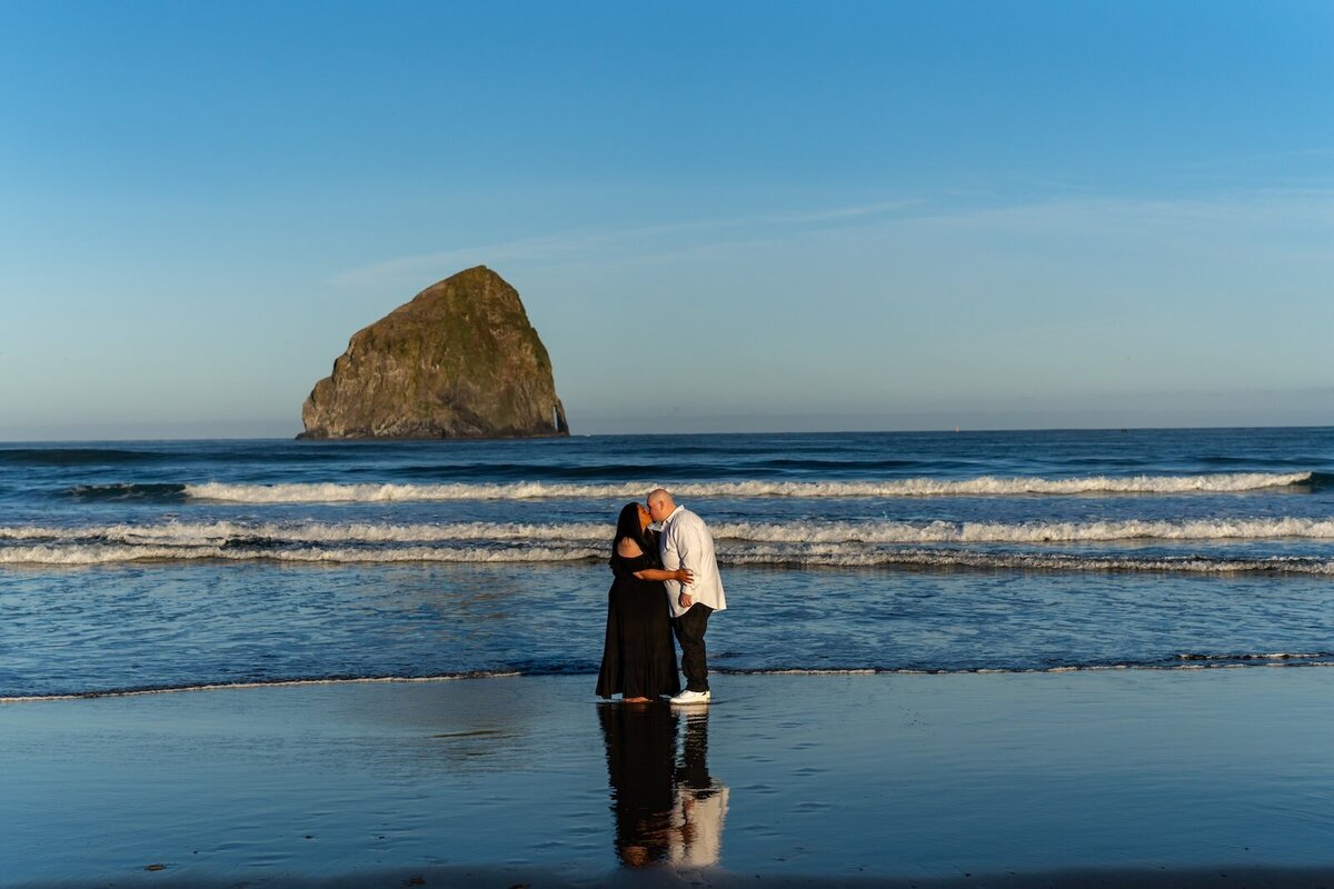 Oregon-Beach-Engagement