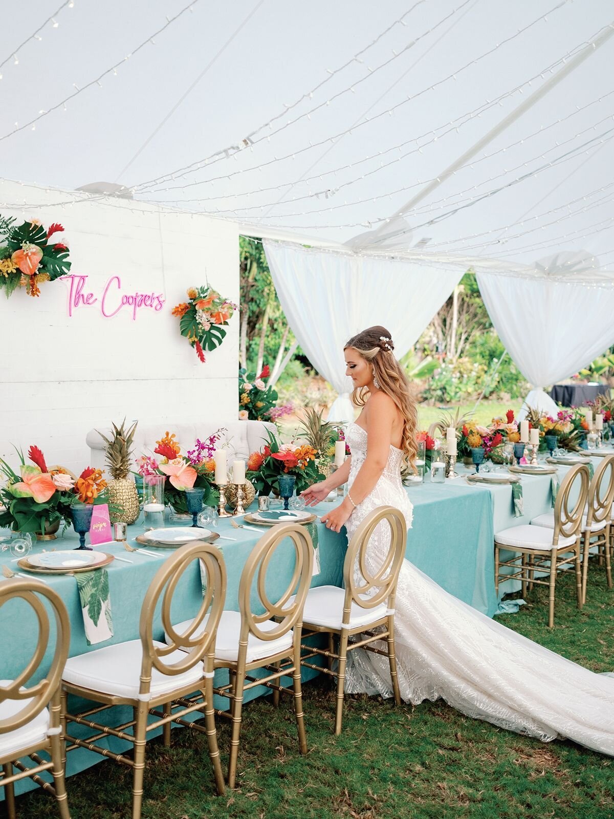 bride-tablescape-wedding-april