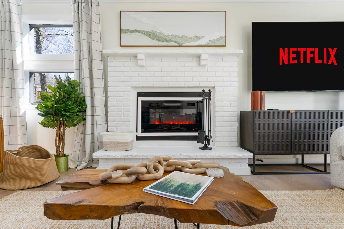 Poconos-Airbnb_Living-Room-Design-3