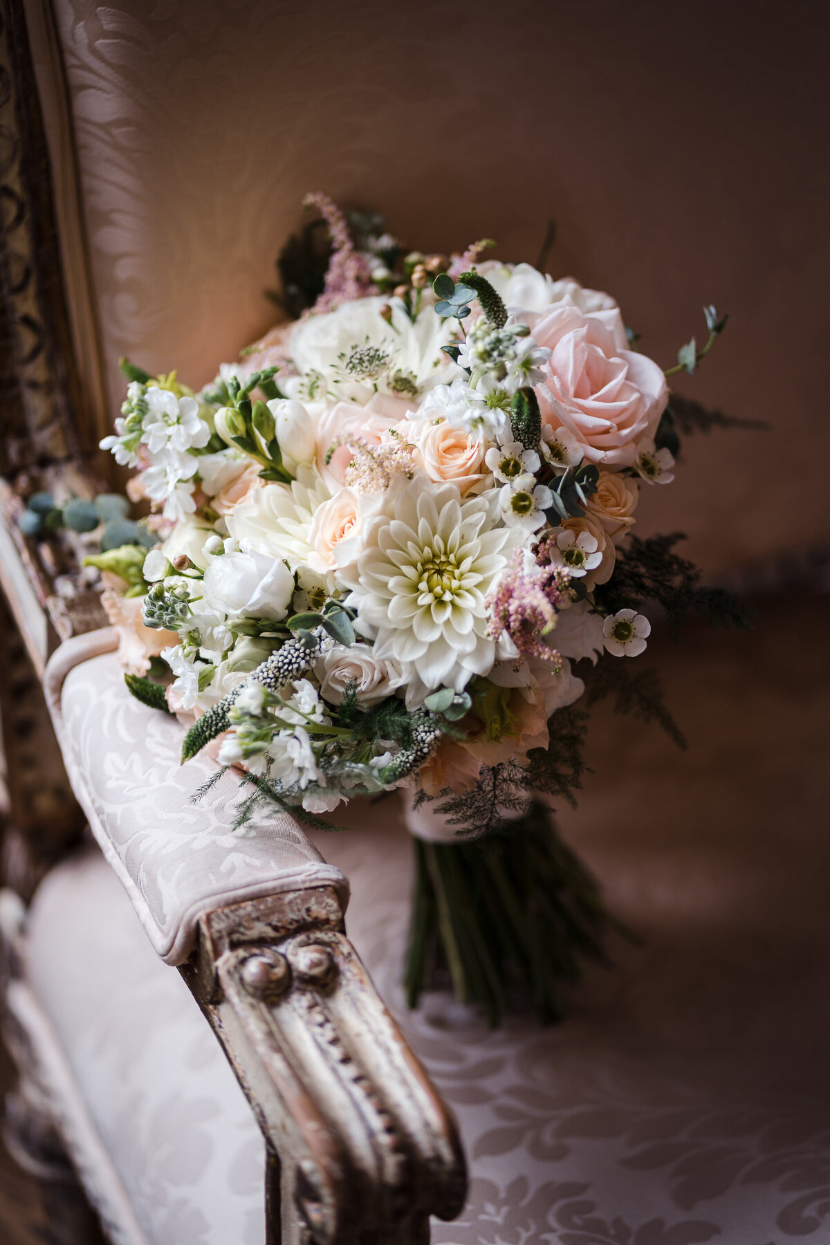 hedsor-house-italian-theme-wedding-photography-97