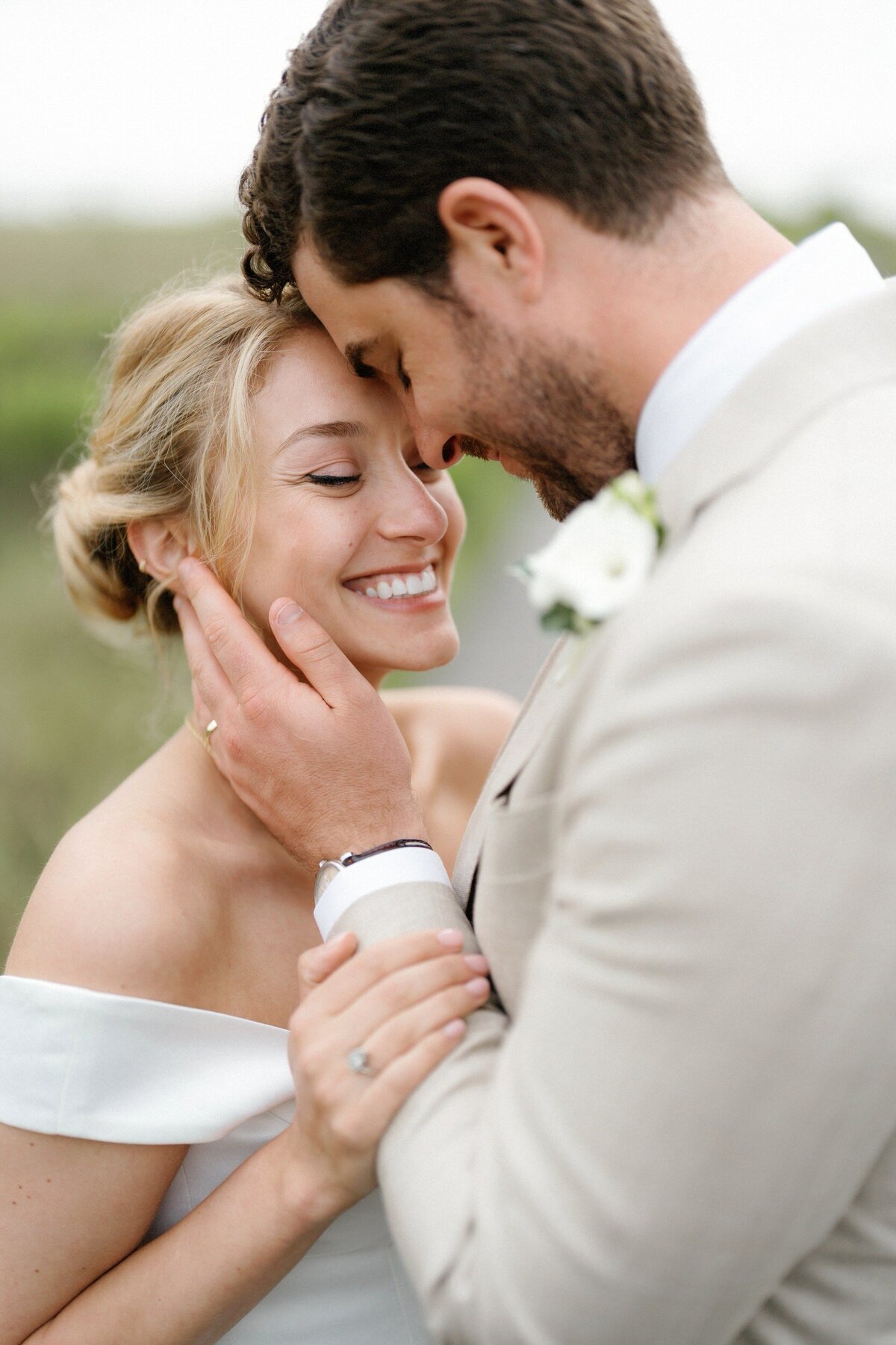 Wauwinet_Nantucket_Wedding_LevKuperman_076