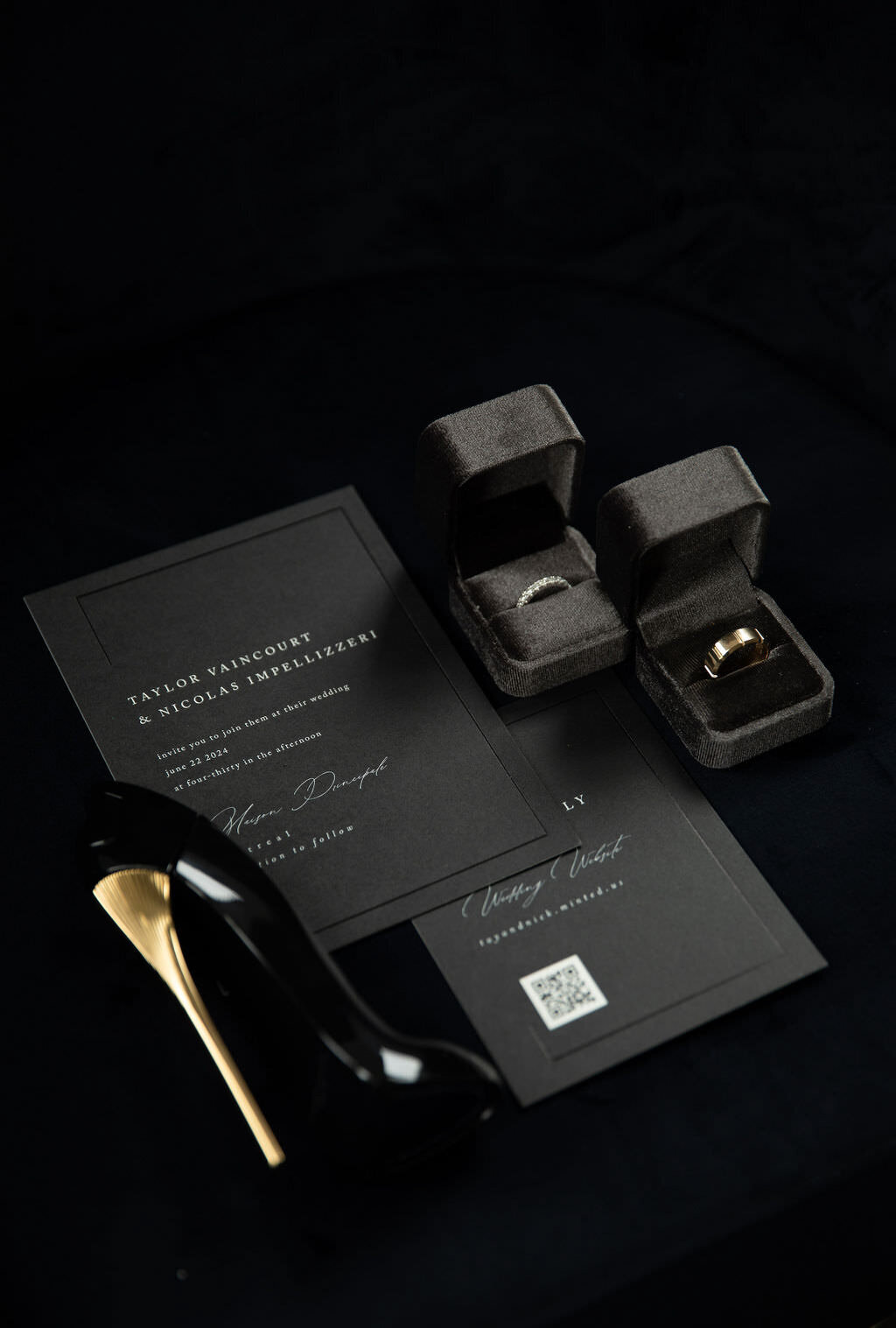 Luxury Wedding Details | Bride details  | Maison Principale Montreal Wedding | Montreal Wedding Photographer | Luxury Moment Photographer