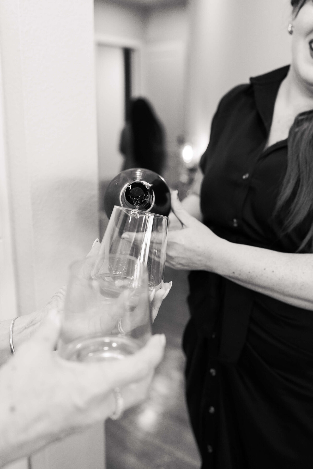 LADIES OF LIBATION LUXURY EVENTS - SWISH & CLICK -CHAMPAGNE SERVICE B&W