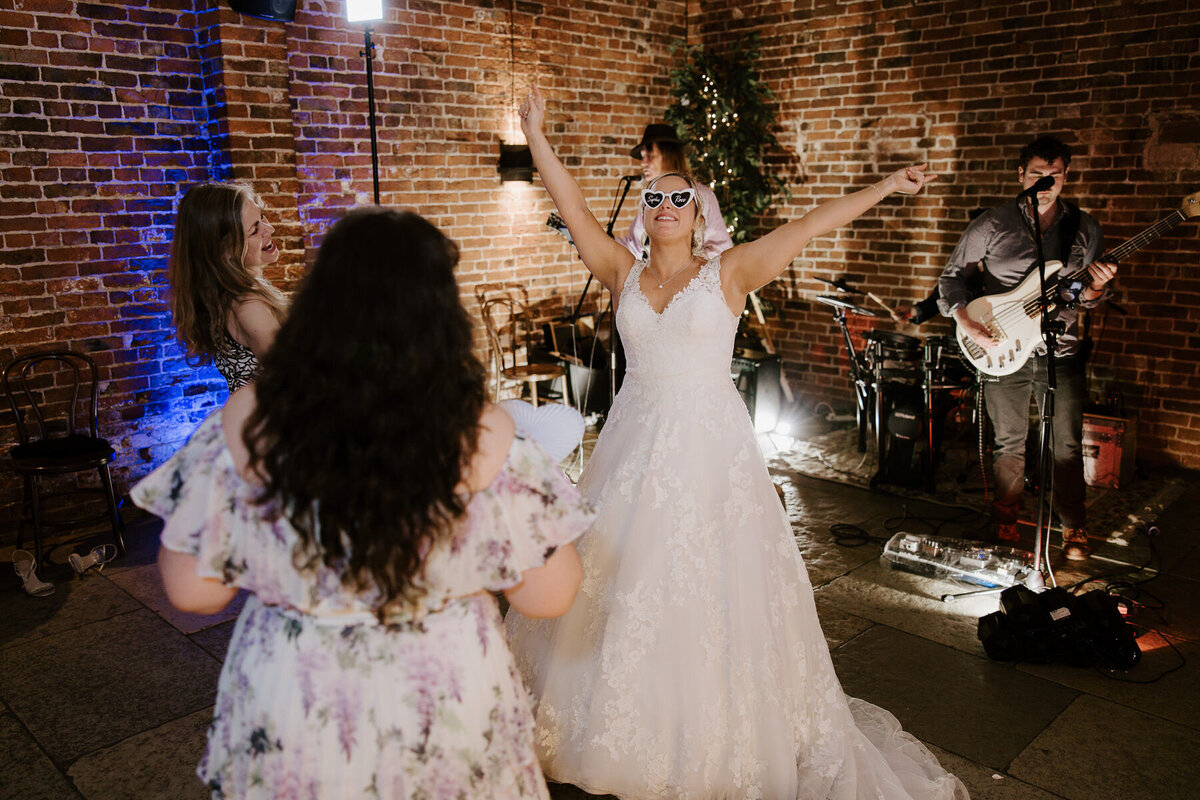 0710Sophie & Ross - Hazel Gap Barn - Dan Tomkins Photography-1