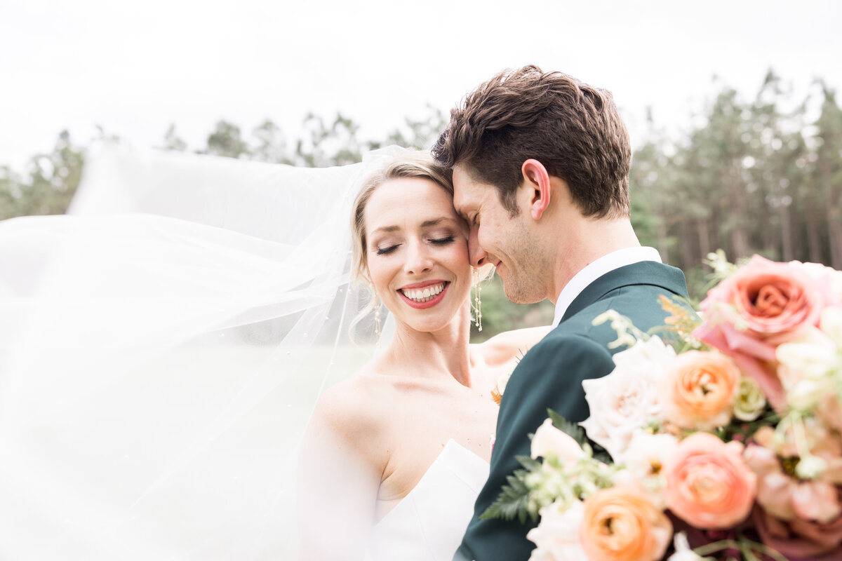 Sissy&Jordan-HundredsofMoments-Portraits9737-230325-80