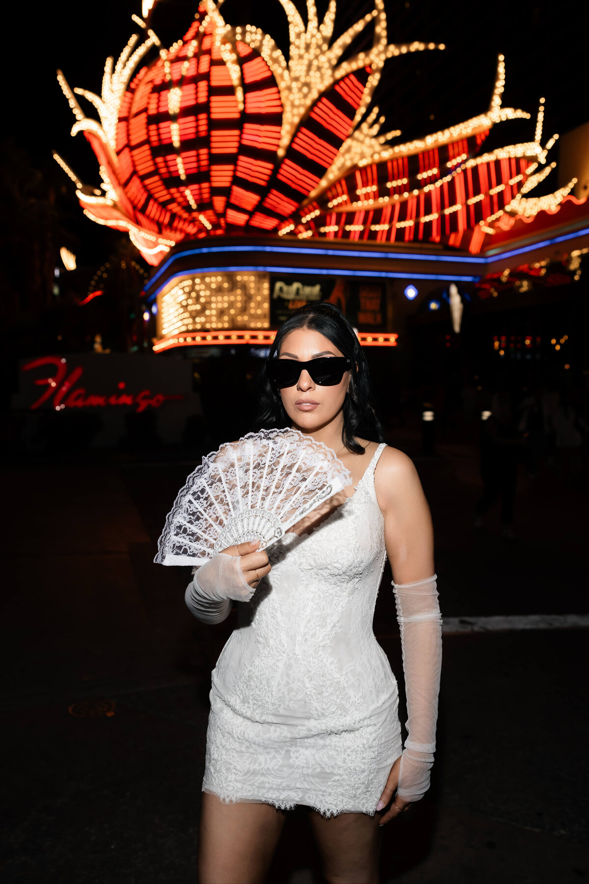77riskyexposure_aimee-adrian_las-vegas-elopement-photography