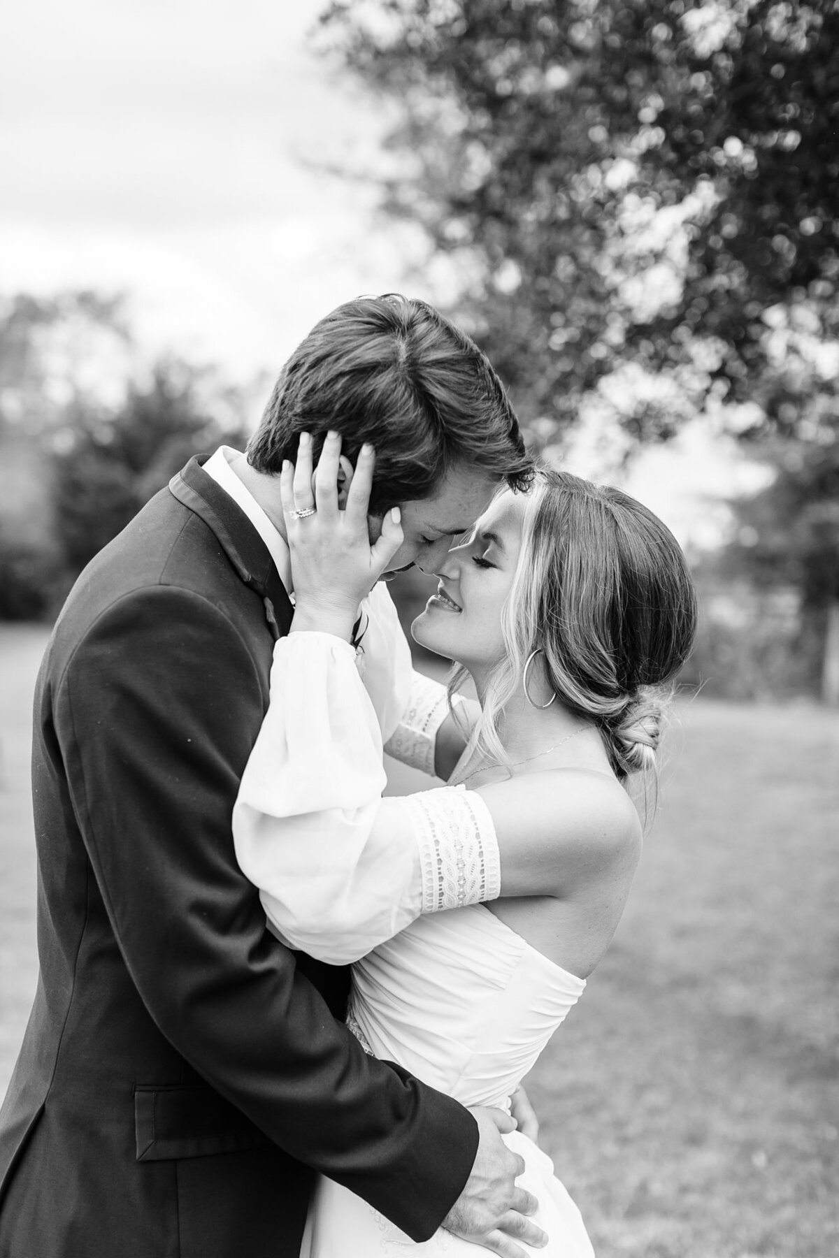 westernrootsandfallromancemorganandjimmysoldedobbinstationwedding69