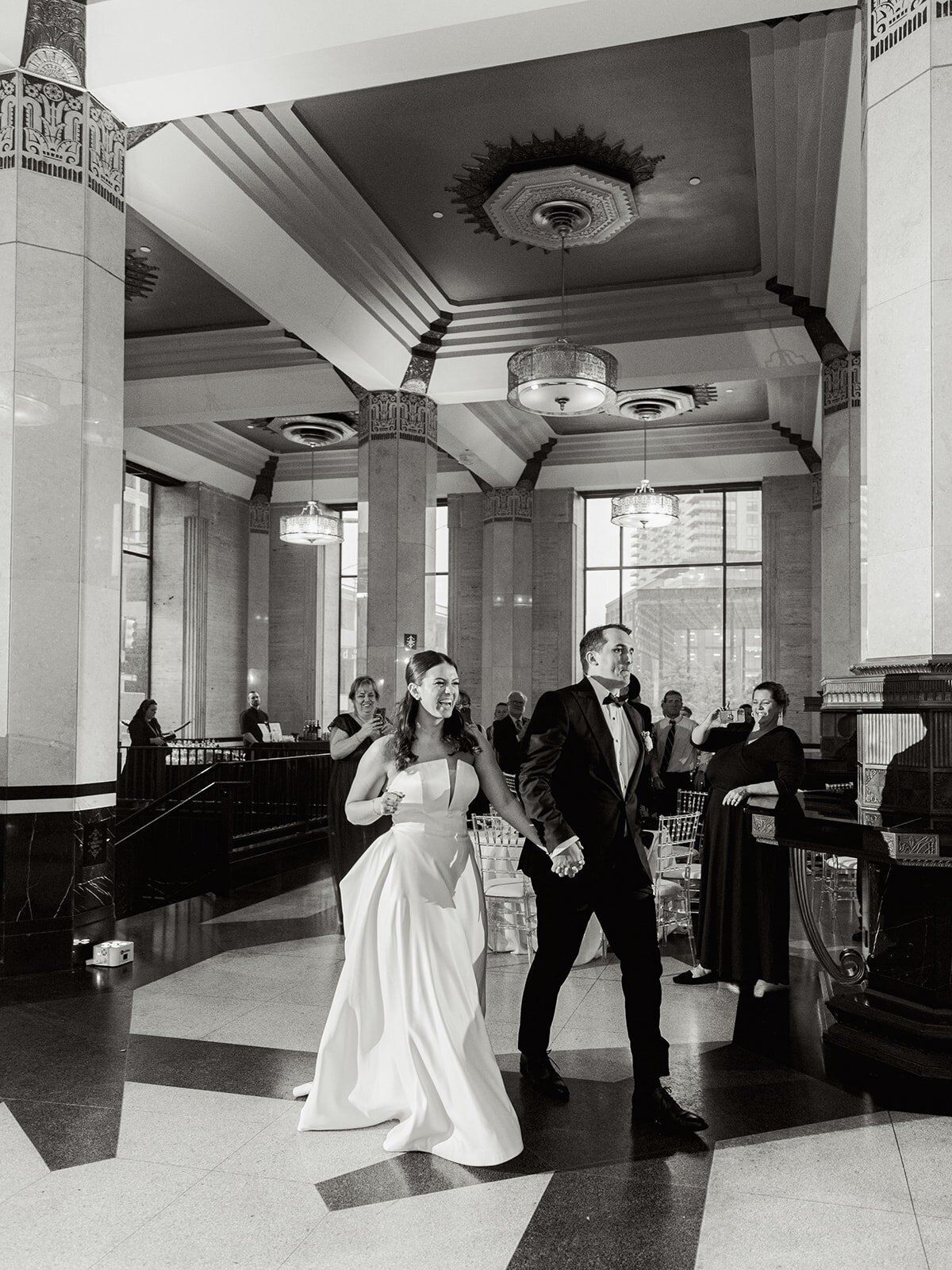 2024-04-20_Vittoria+NicholasBertlingWedding_MollyMurphyPhotography-56