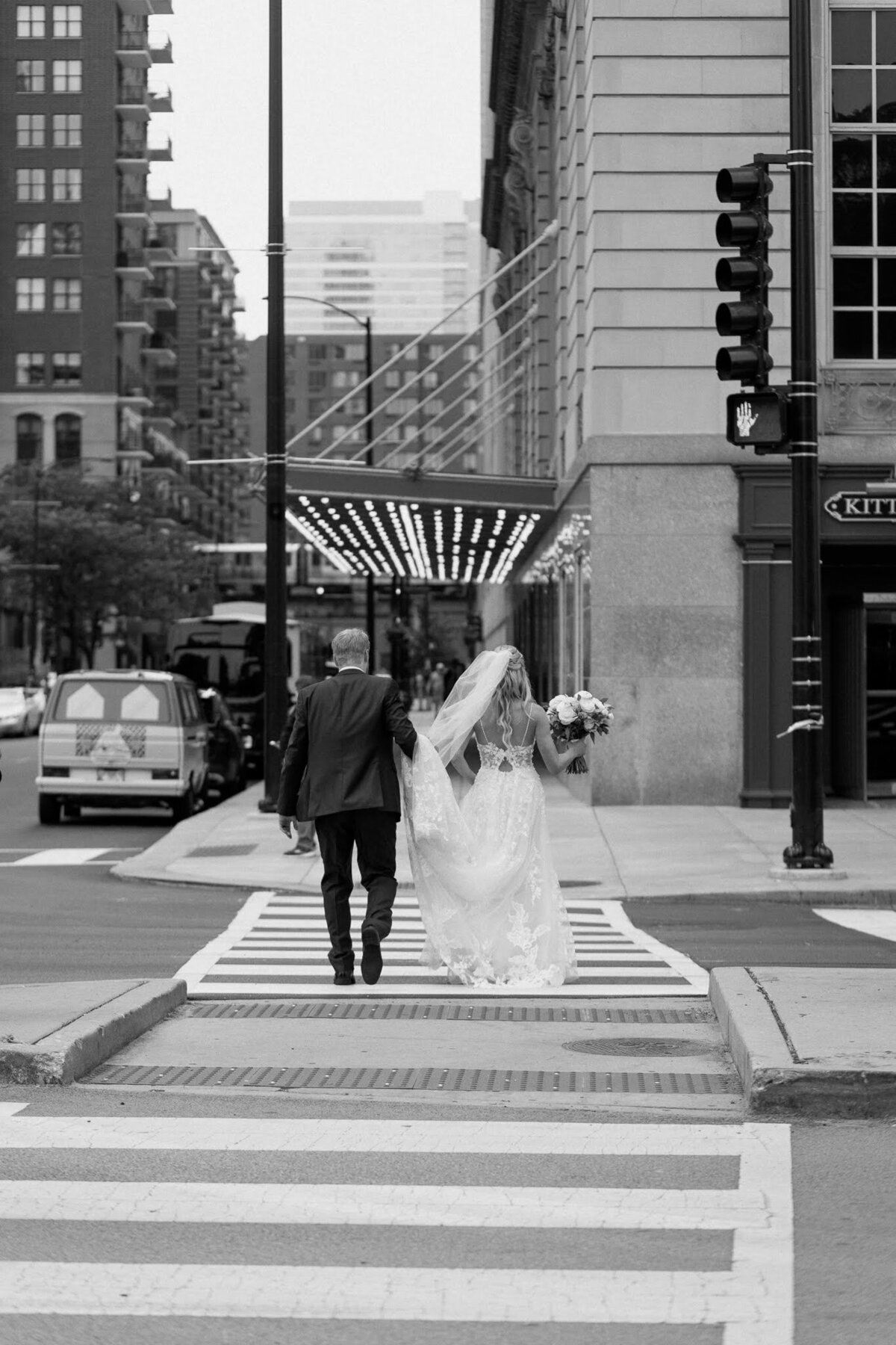 Jack-and-Julia-6.16.2023-Nichole-Babiez-Photography-Chicago-Illinois-wedding-photographer-bridgeport-art-center-downtown-wrigley-building-union-station-couples-wedding-party-portraits-reception-candid-luxury-downtown--32