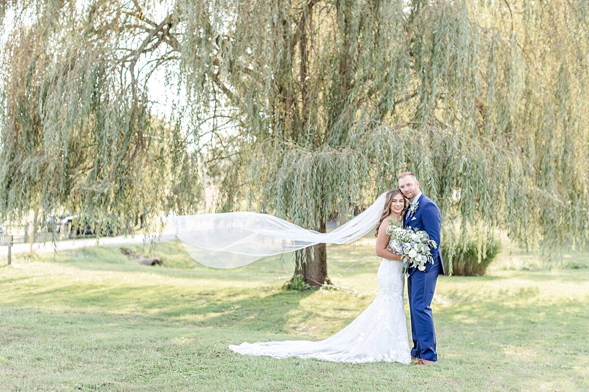 Shady-Elms-Farm-Pittsburgh-blue-green-wedding (41)