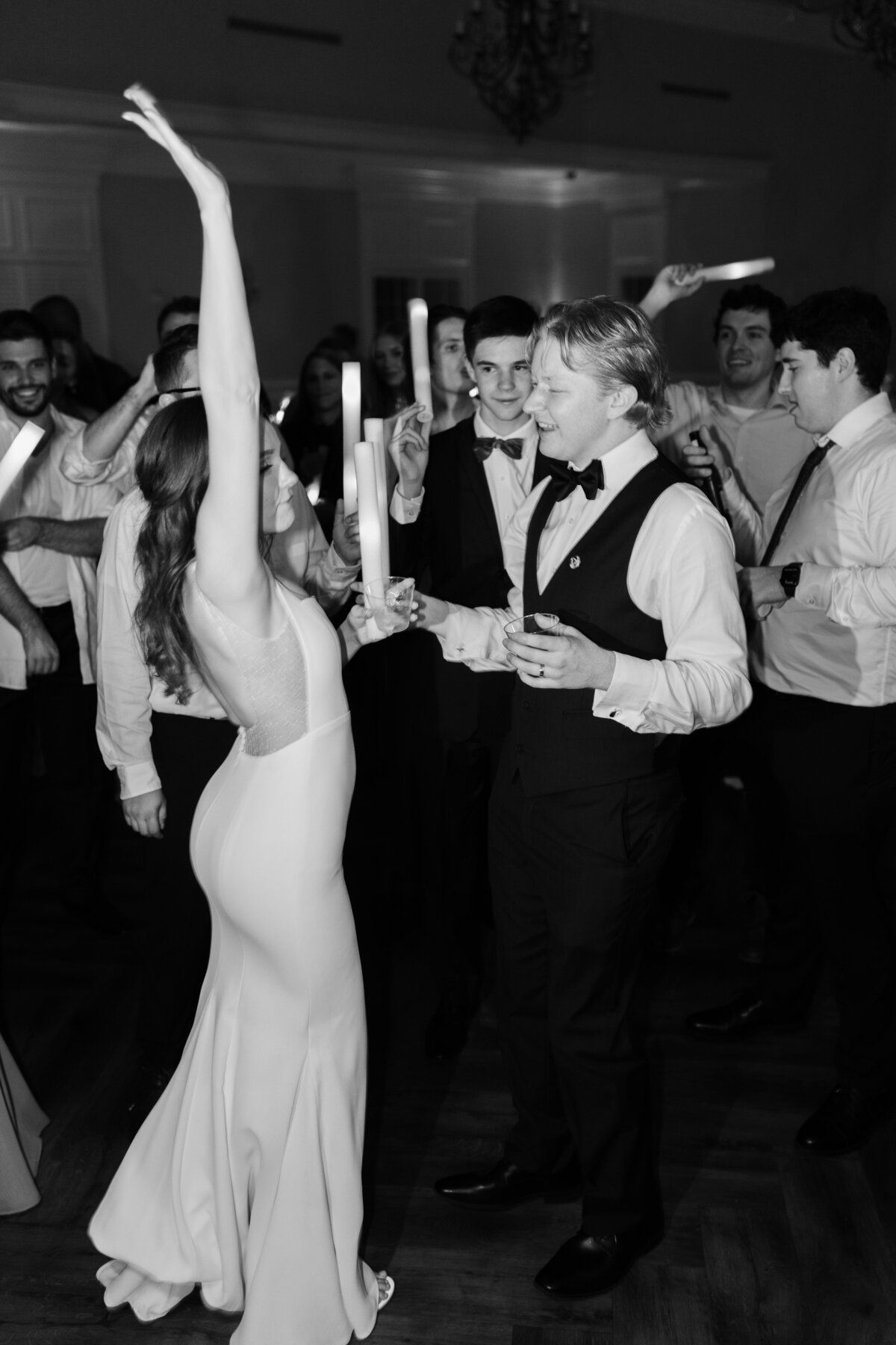 24053_4711_bw