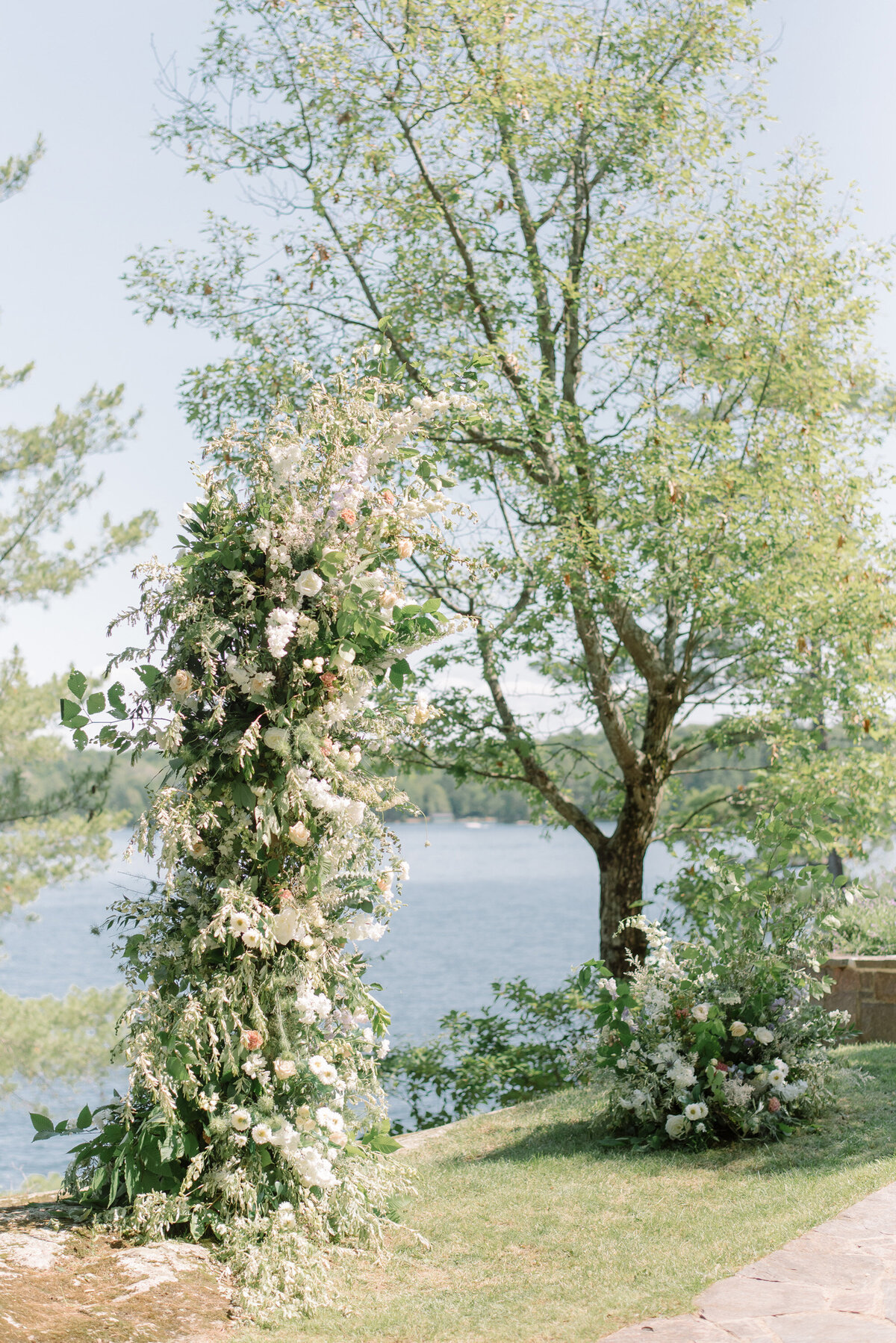 AshleyPigottEvents-Wedding-Gillian&Gabe-PrivateIsland-LakeRosseau-021