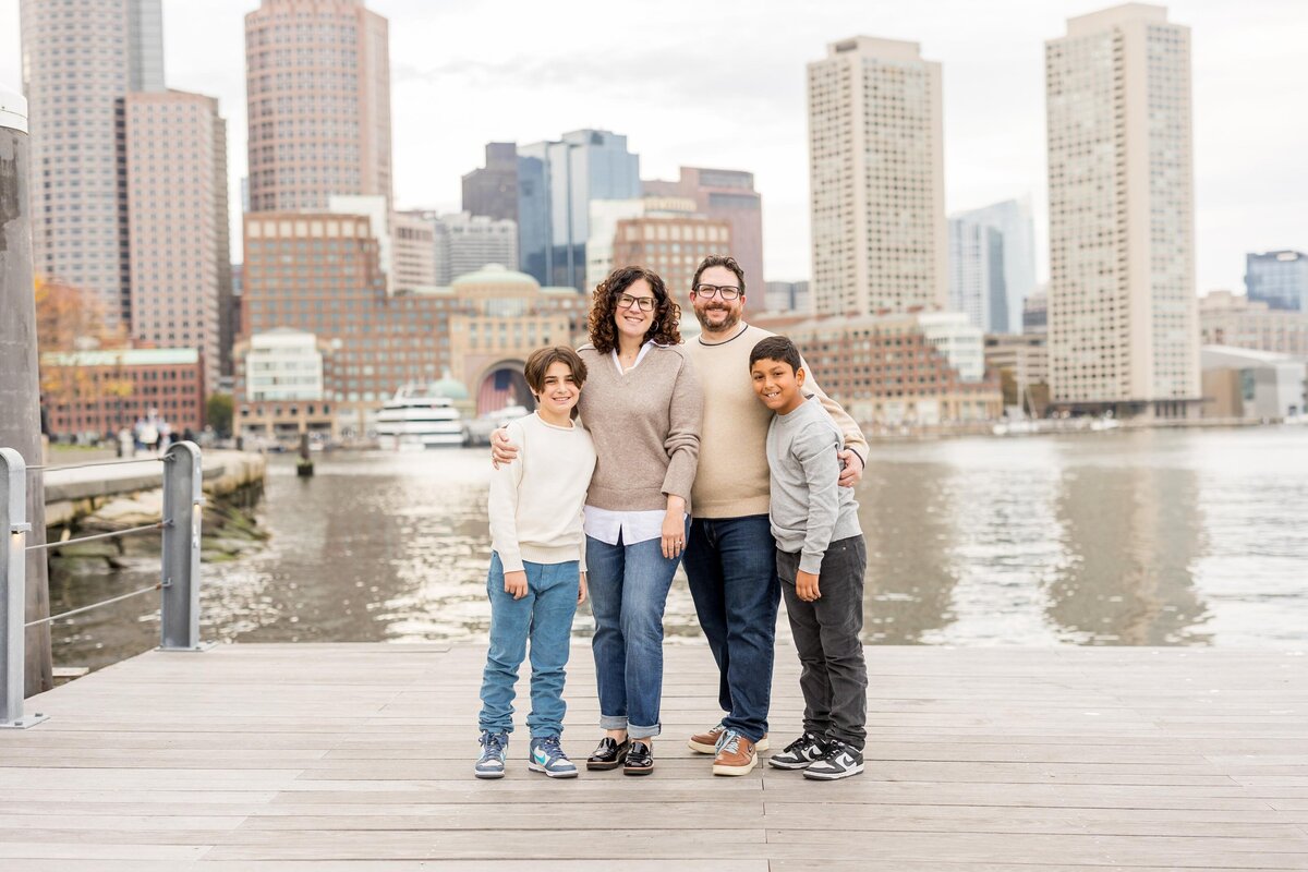 seaport family photo shoot by allie photo boston skyline session
