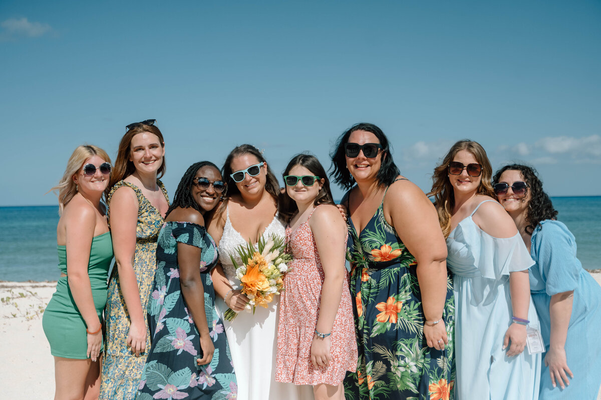 bride and bridesmaids in Cozumel