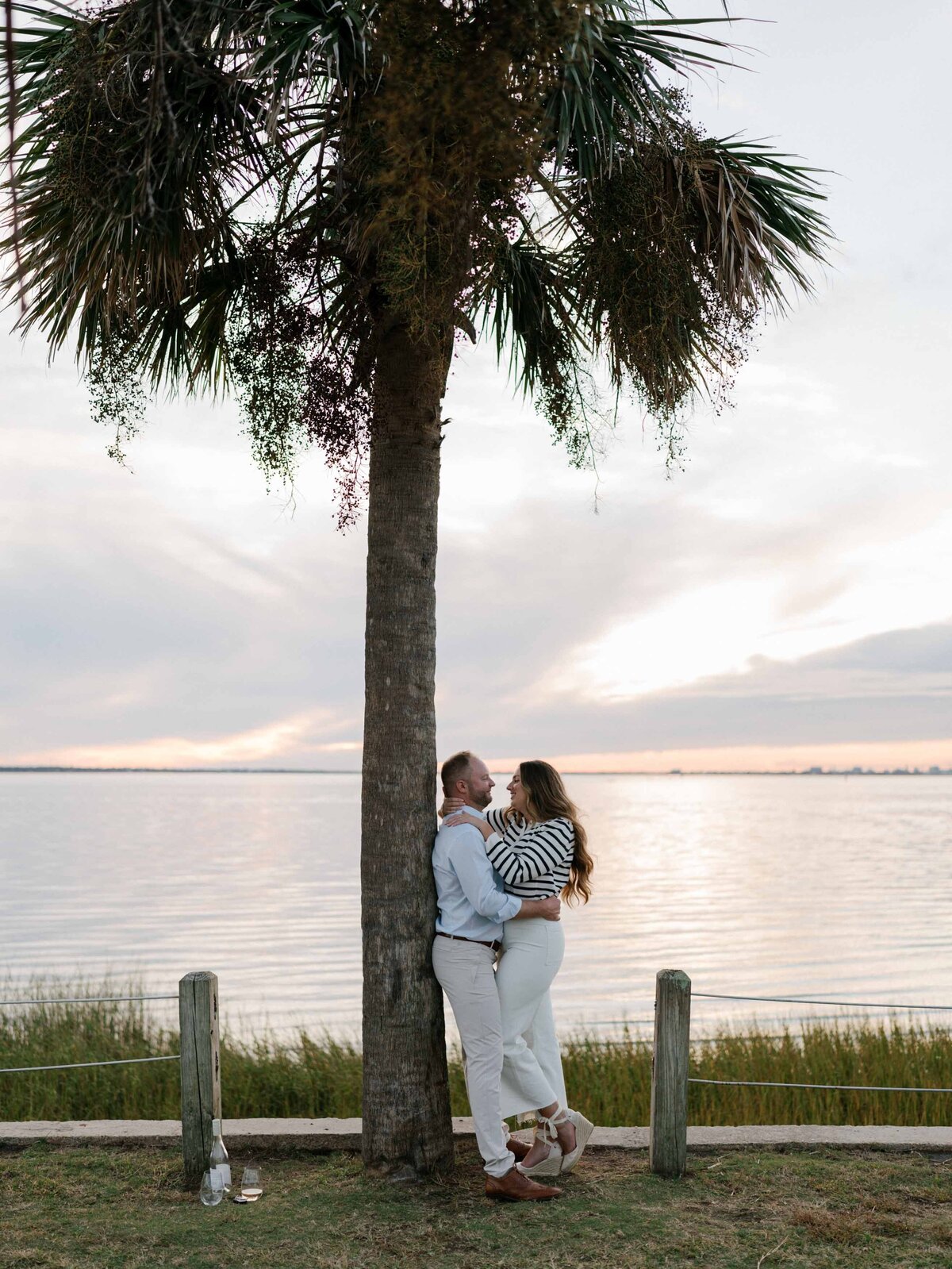 downtown-charleston-engagement-session-meg-andrew-052