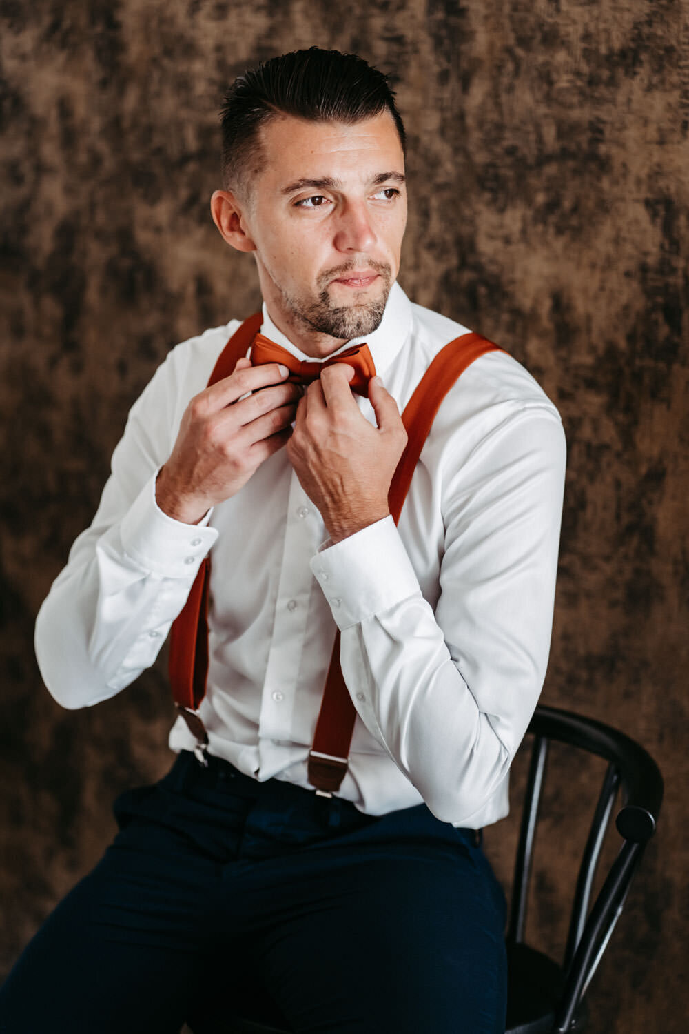 Svatebni_fotograf_Praha_Dvur_Certousy_fotografka_Karolina_Ticha49