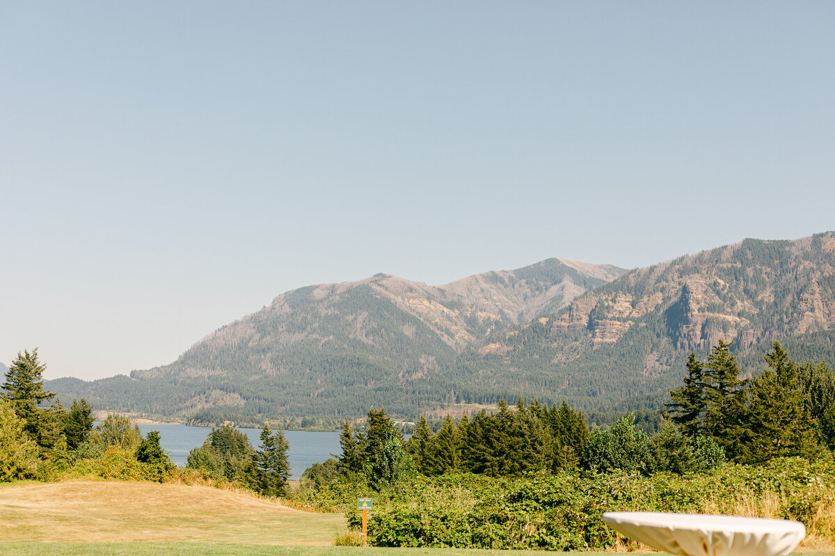 Portland OR Wedding Photographer Chantal Sokhorn Photography Skamania Lodge Stevenson Washington-321