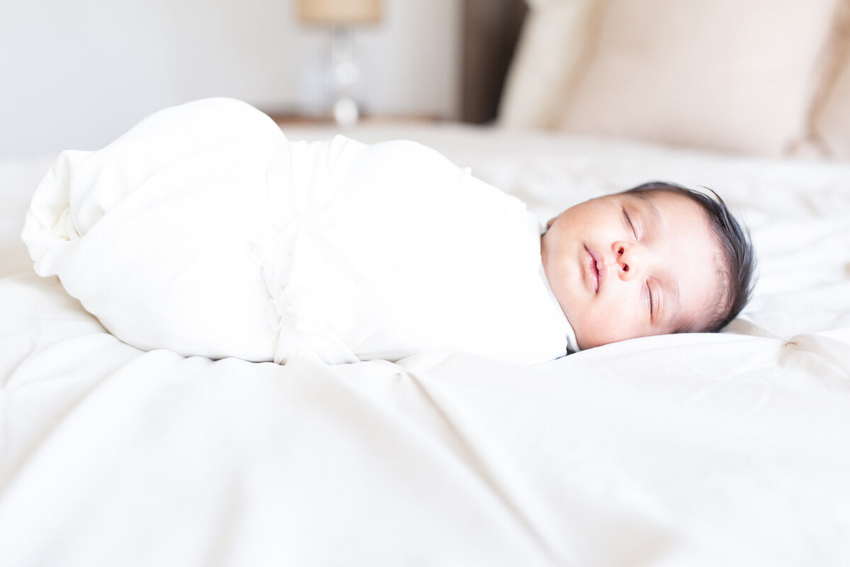 Lifestyle-newborn-photographer-hoover-alabama