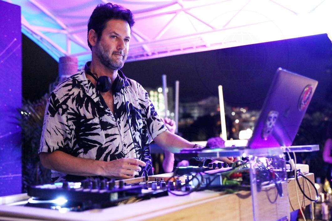 4-4-10-guy-gerber-djing35