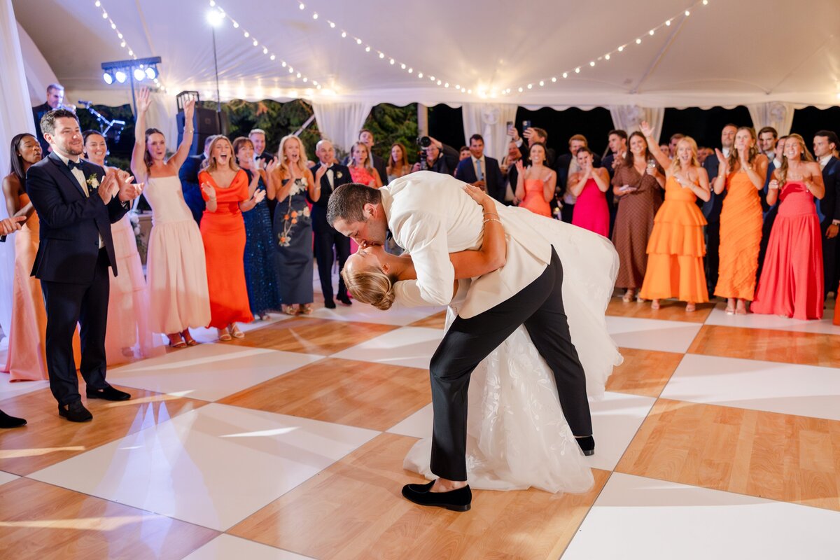 bride and groom first dance dip 