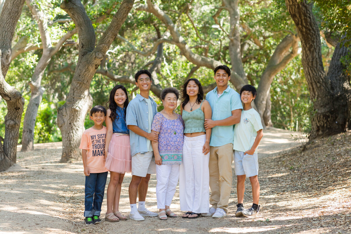 idyllic-oak-canyon-nature-center-family-portraits-20